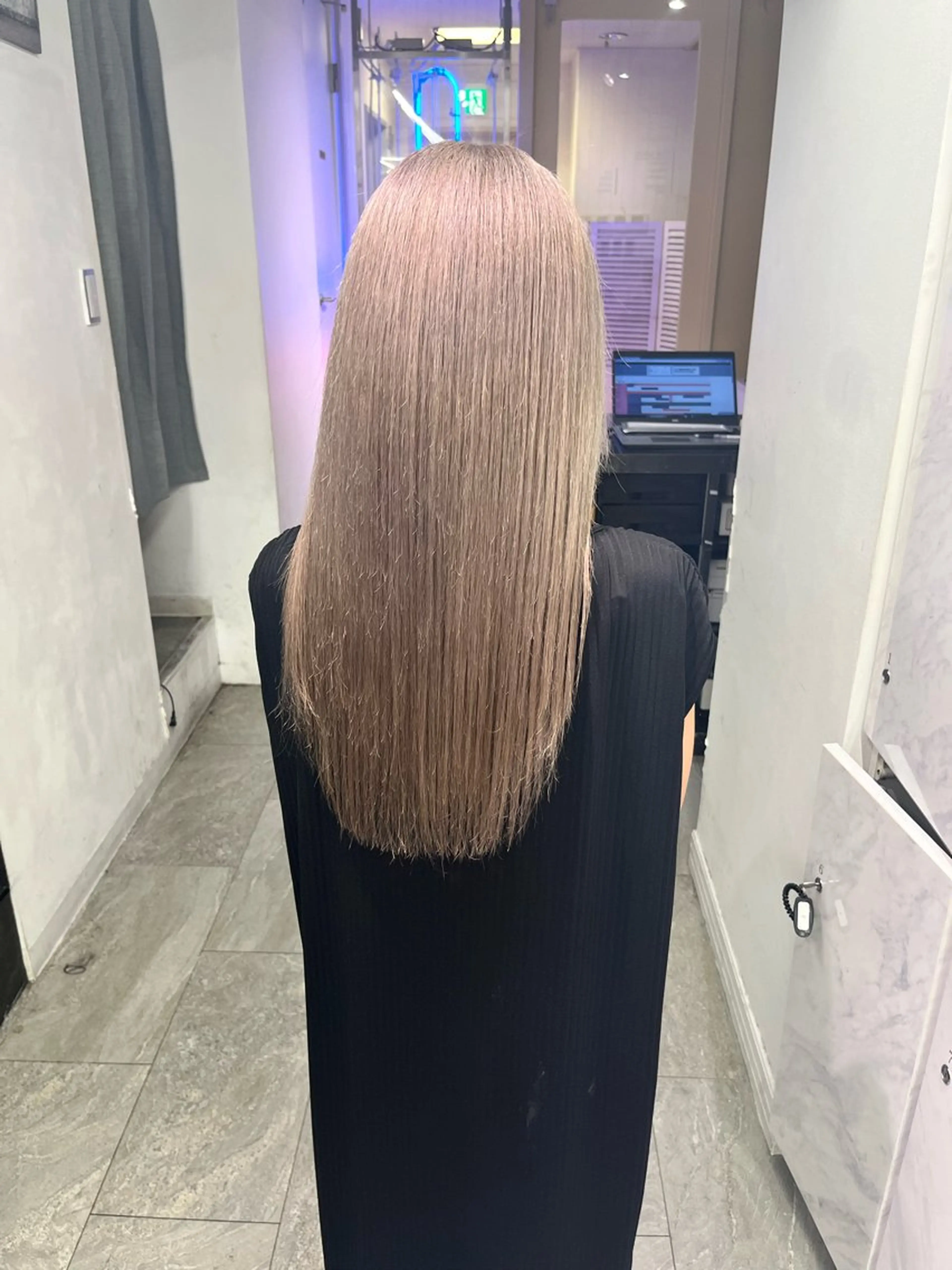 ロング 🌈ハイトーン/ ワタル🌈のヘアスタイル