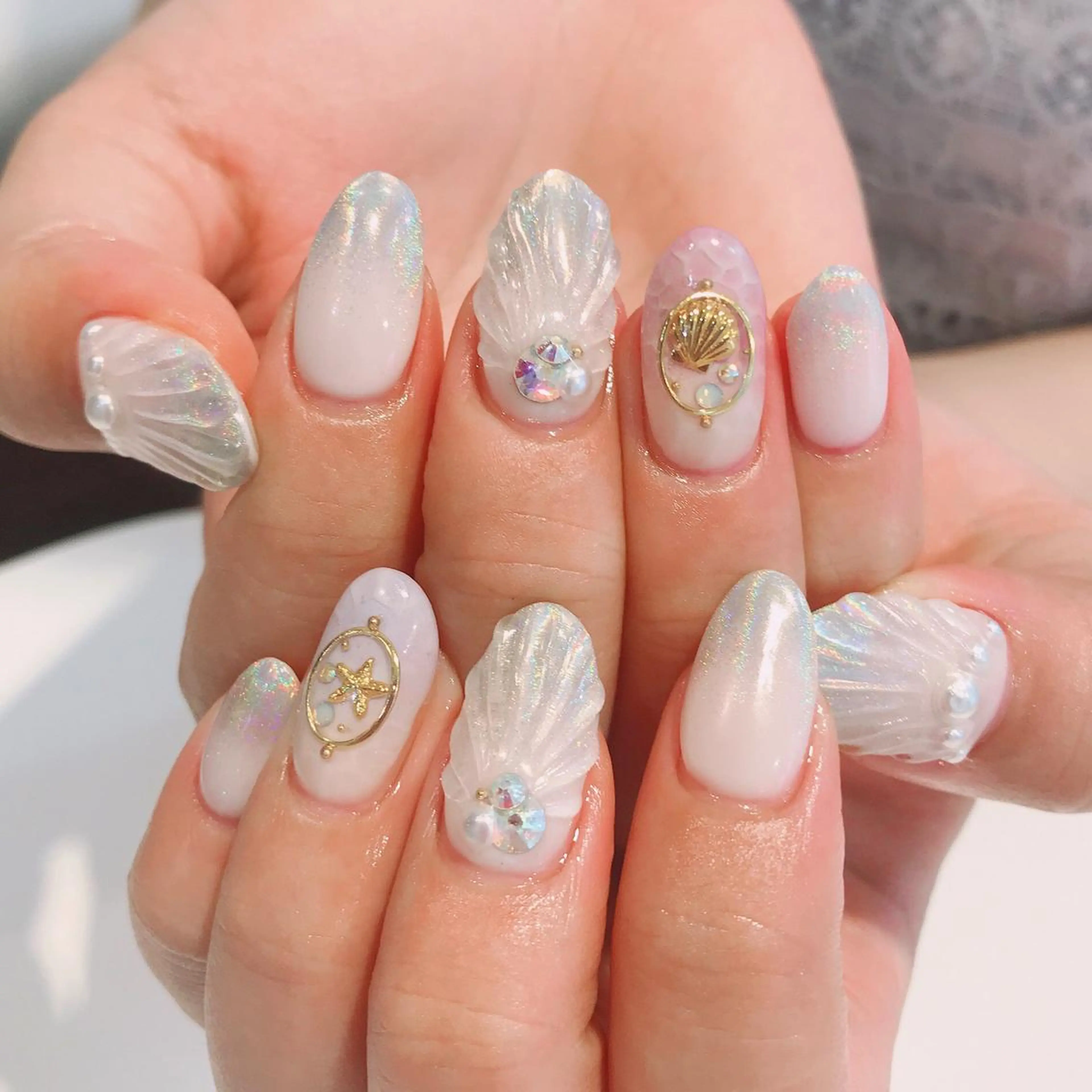 ネイル Nailsalon Julius luna所属・Juliusluna FUZUKIのネイルデザイン
