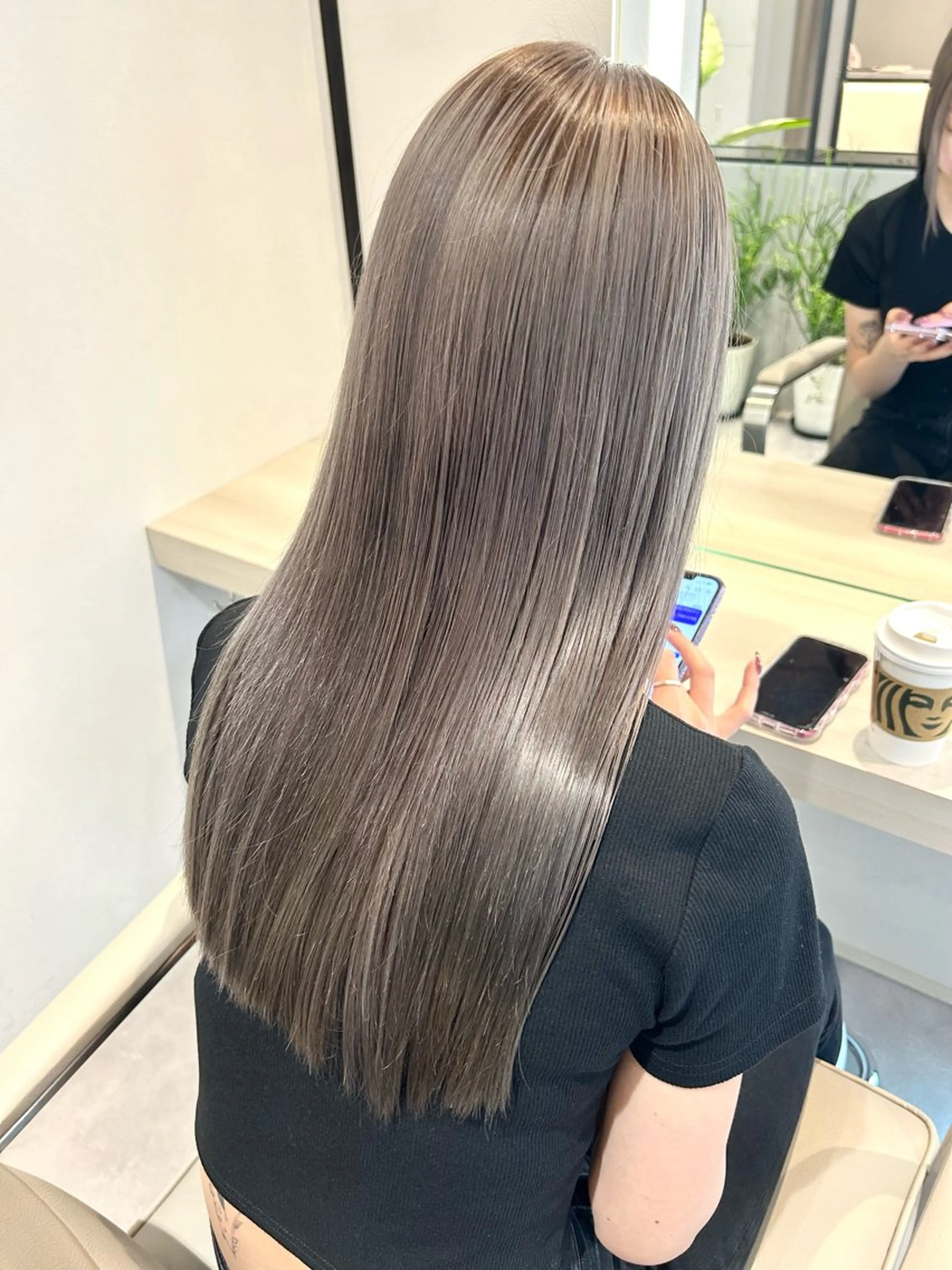 カラー グレージュ BondStory所属・村山真優/Bond storyのヘアスタイル