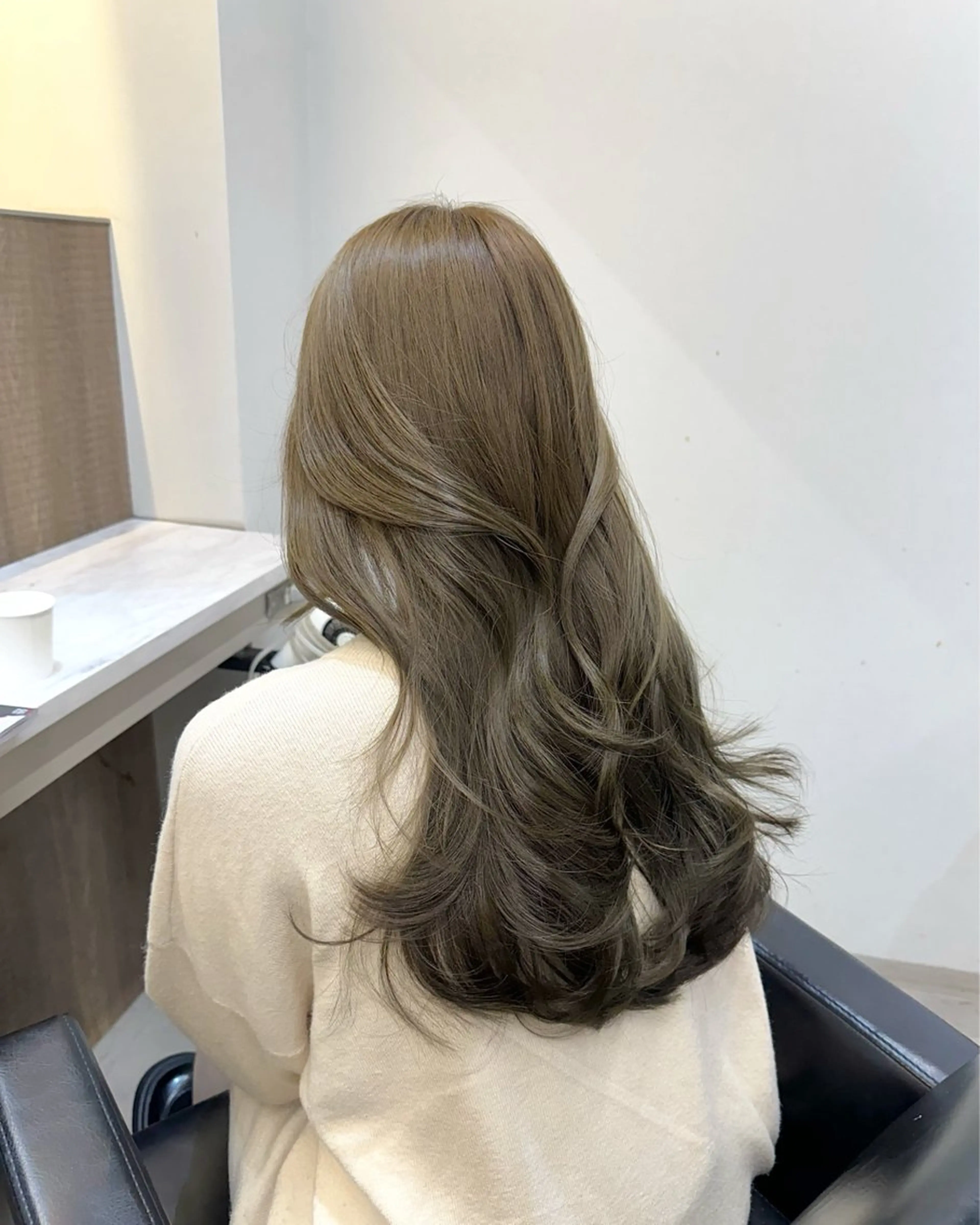 ロング カラー カット ヘアカラー 韓国ヘア🇰🇷 YUKINAのヘアスタイル