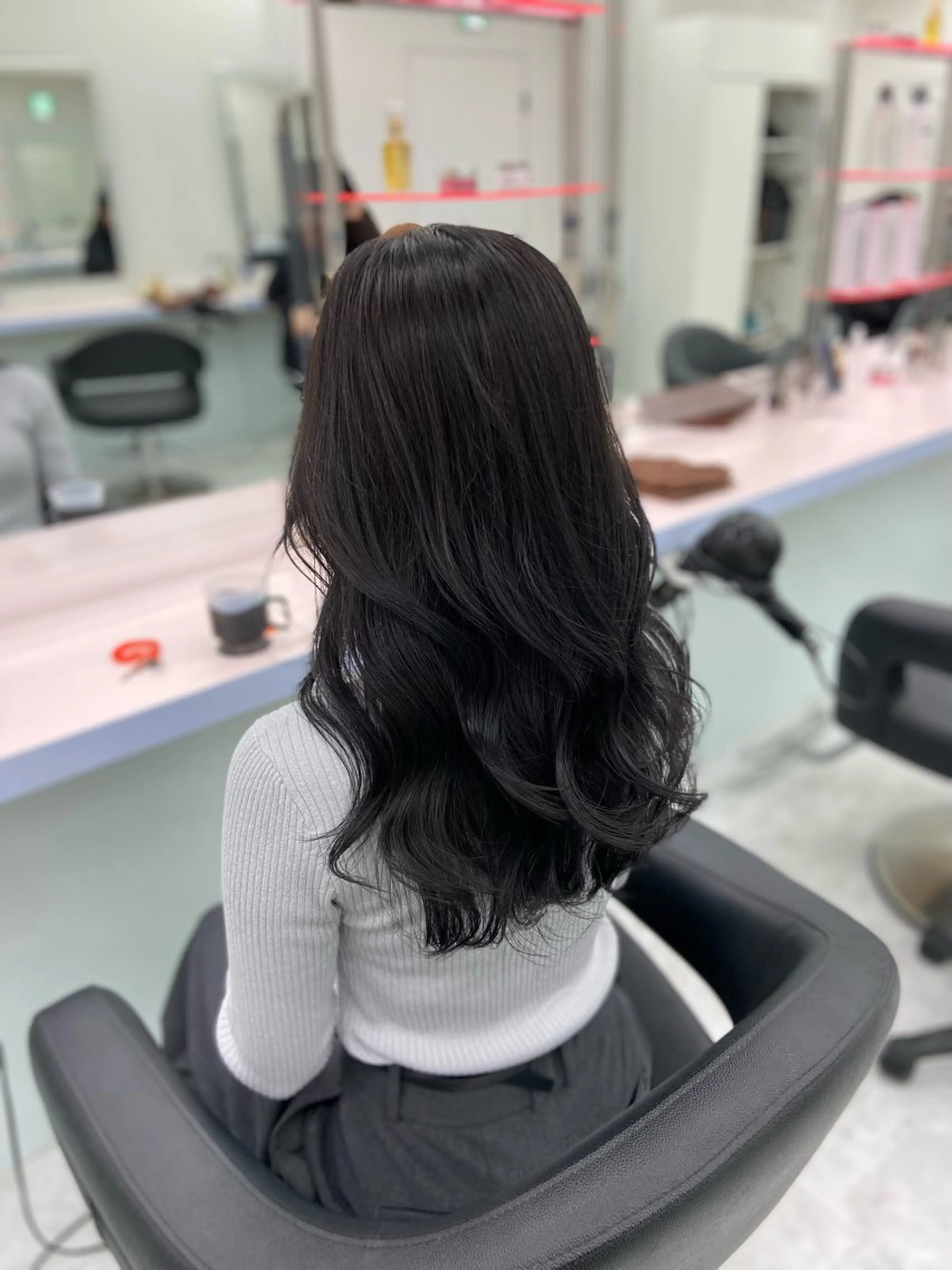 セミロング カラー ヘアアレンジ カット ヘアカラー トリートメント ヘアセット レイヤー×透明感カラ ーHAYATOのヘアスタイル