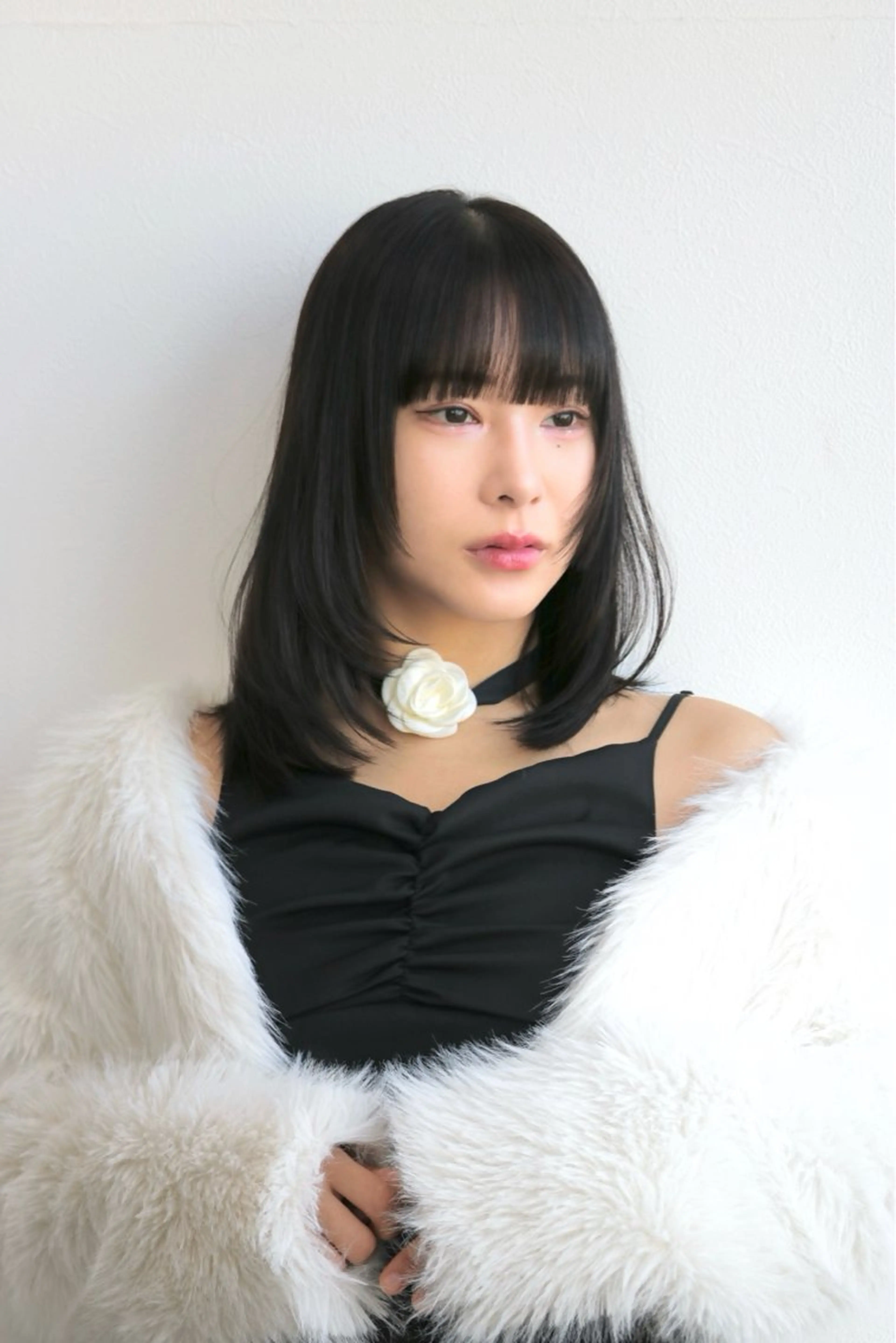 ミディアム ミディアムレイヤー レイヤーカット カット トリートメント KURO/韓国ヘア /レイヤーカットのヘアスタイル