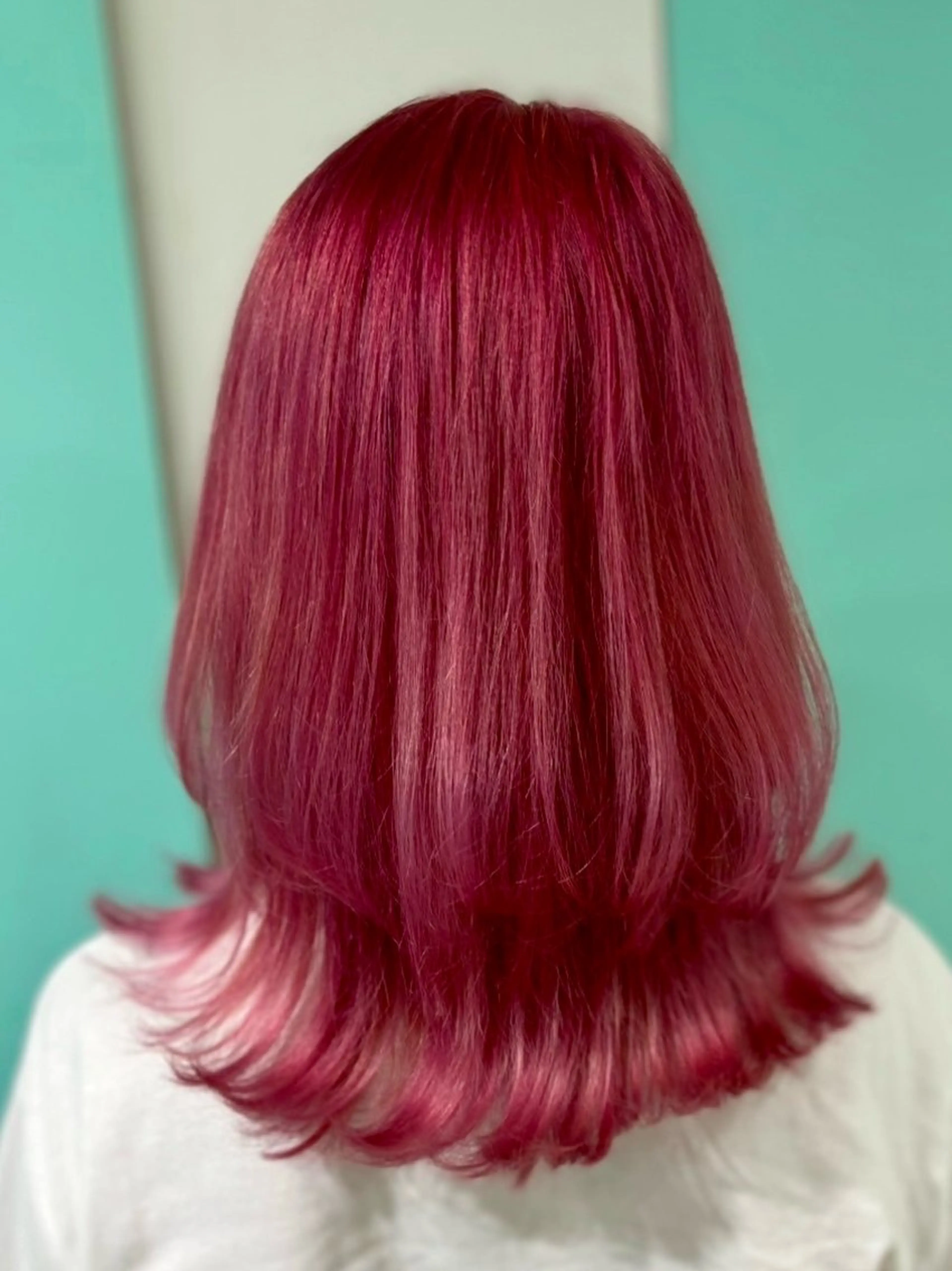 カラー 八馬 那由多のヘアスタイル