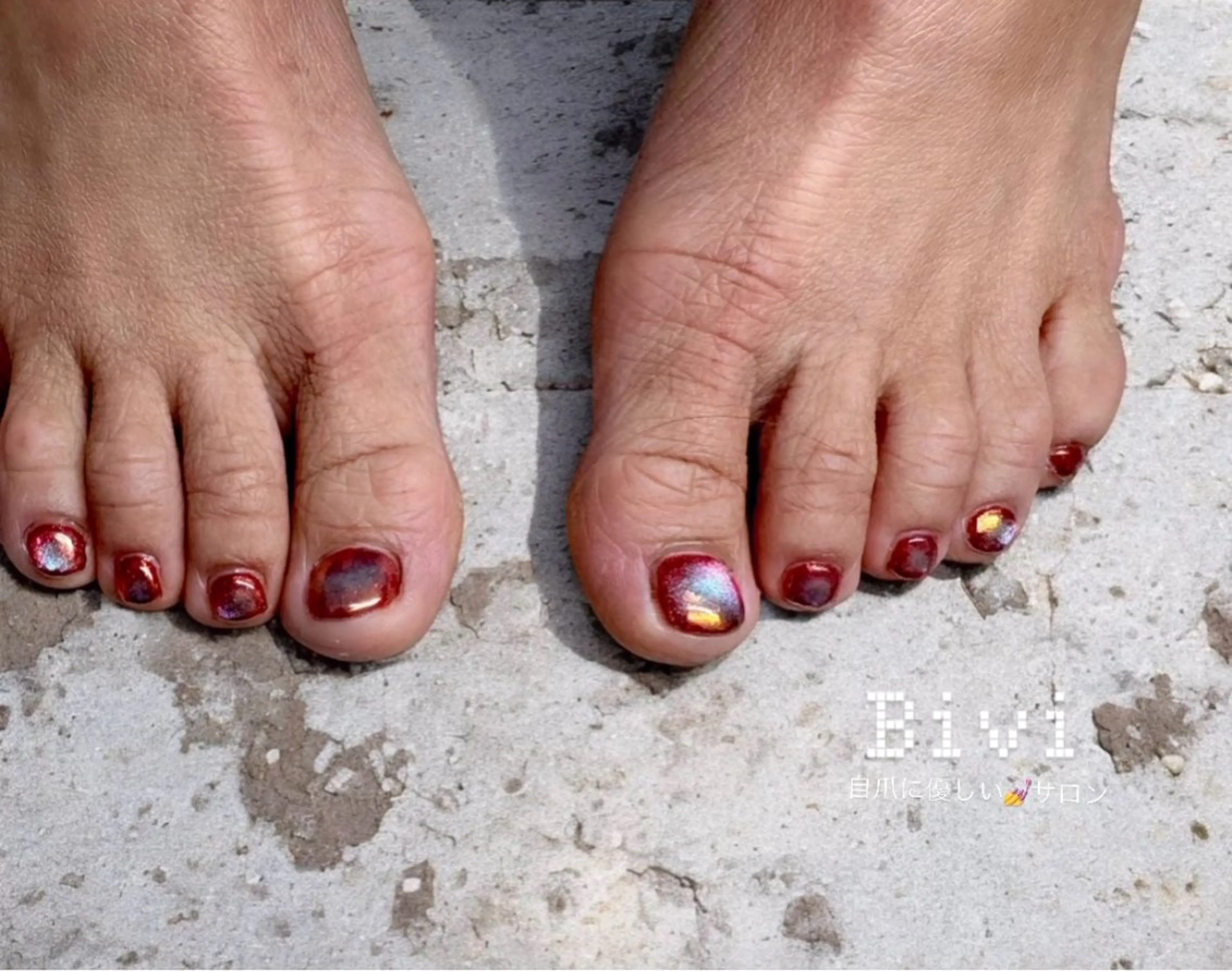 ネイル アートネイル オーロラネイル ラメ(グリッター) ミラーネイル 持ち込み フットネイル ♡Bivi♡自爪に 優しいネイルサロンのネイルデザイン