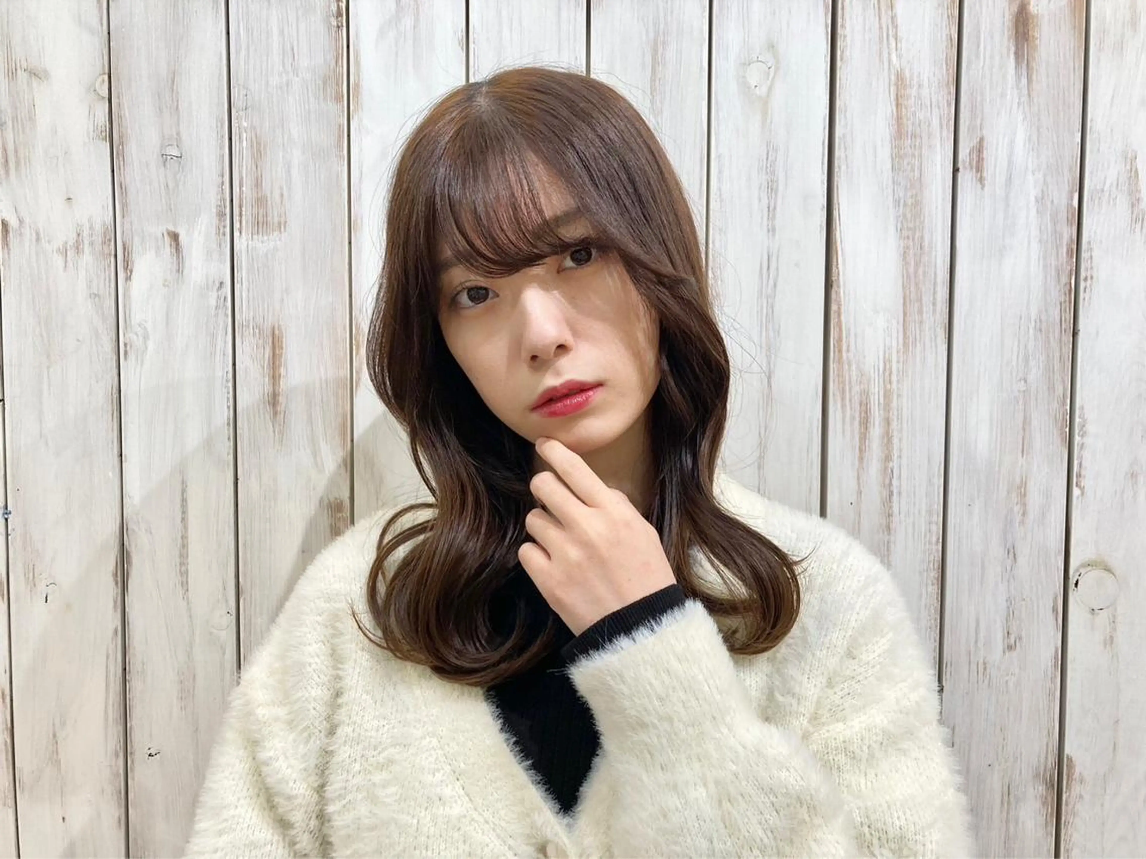 セミロング 青田 明日海のヘアスタイル