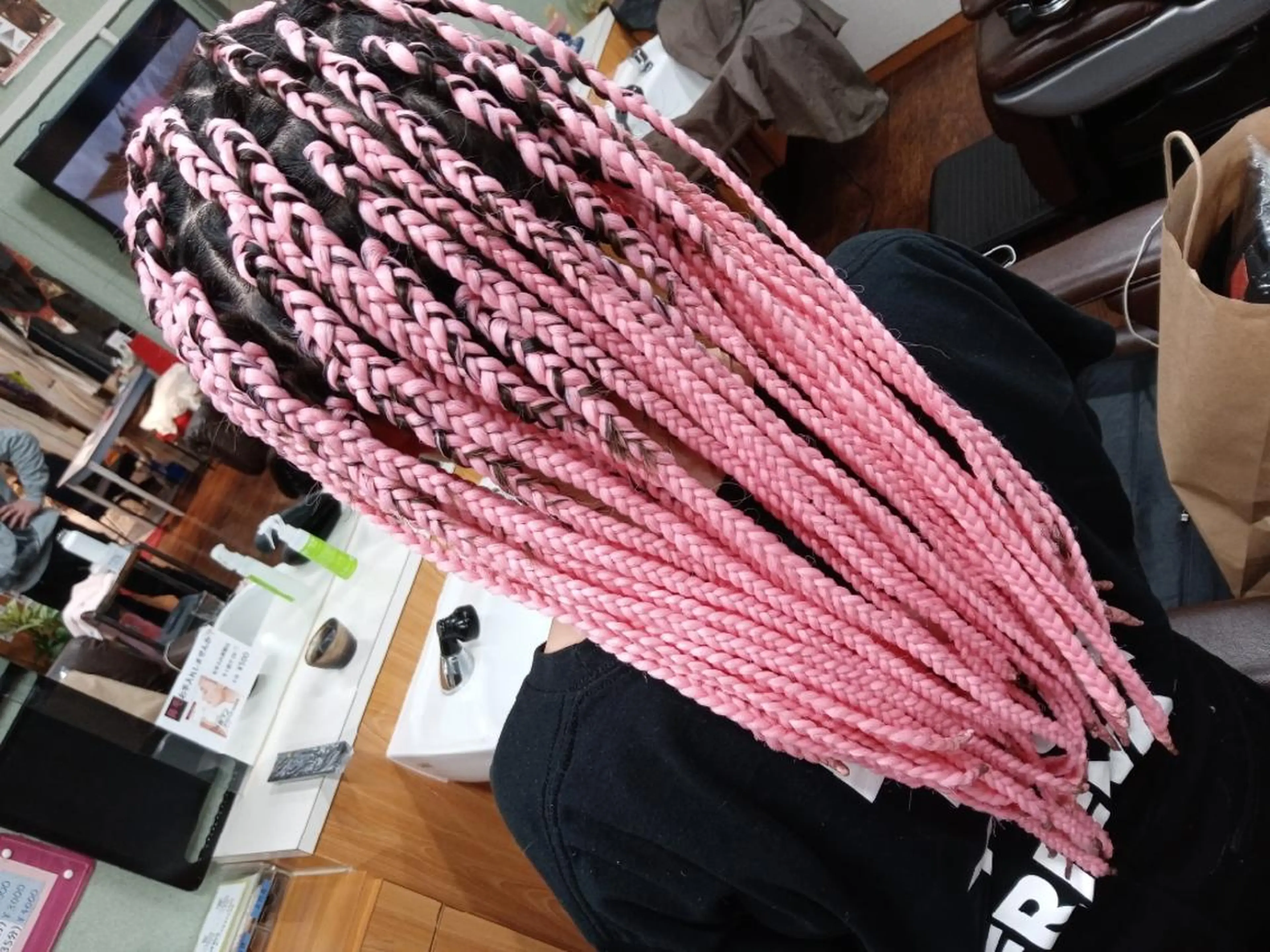 ヘアアレンジ カラー ピンクカラー scamp ★のヘアスタイル