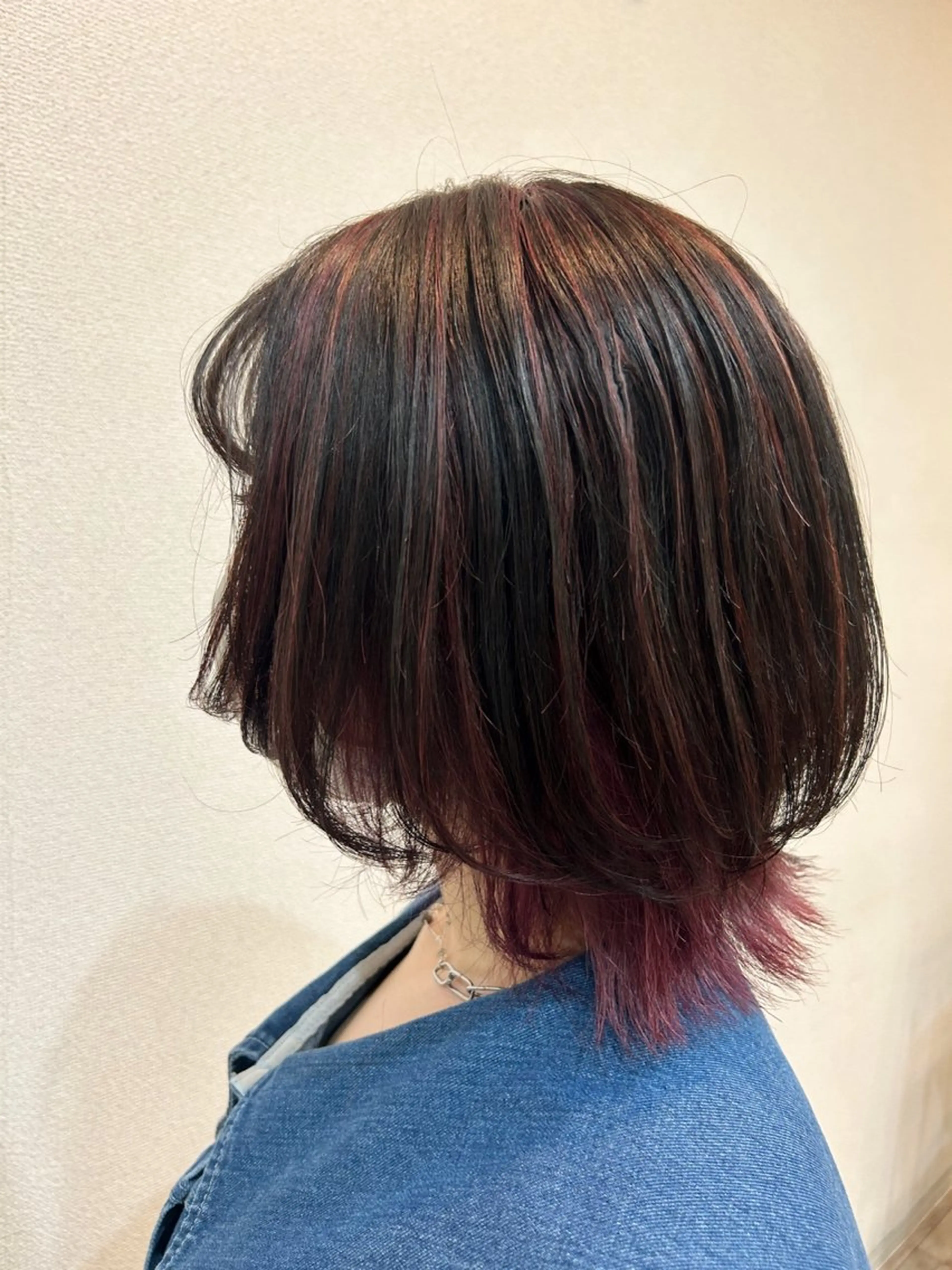 ショート カラー ブリーチ ケアブリーチ ハイライトカラー インナーカラー ピンクカラー ヘアカラー uLu【ウル】所属・🦖manami 🦖のヘアスタイル