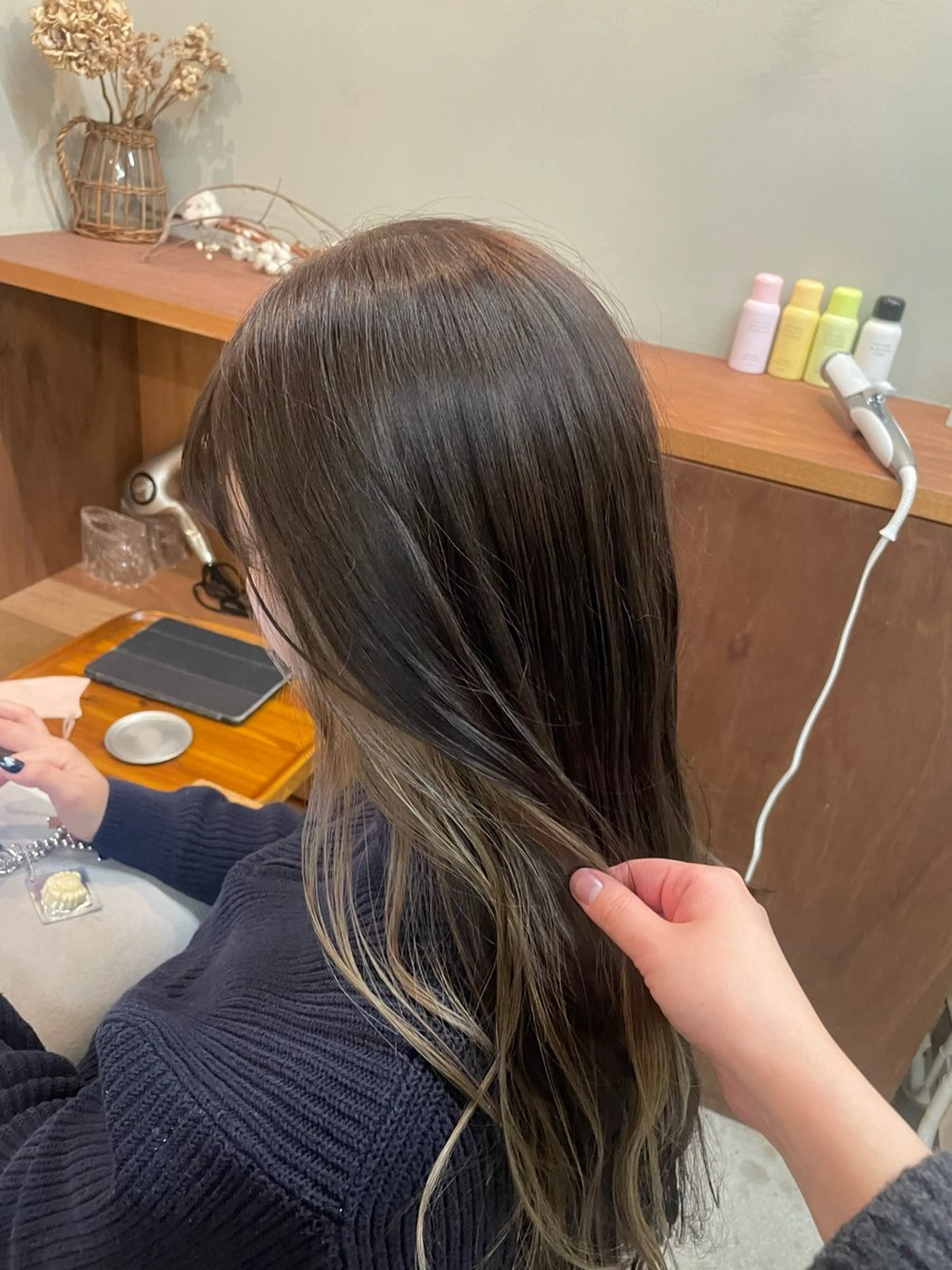 カラー 山下 悠月のヘアスタイル