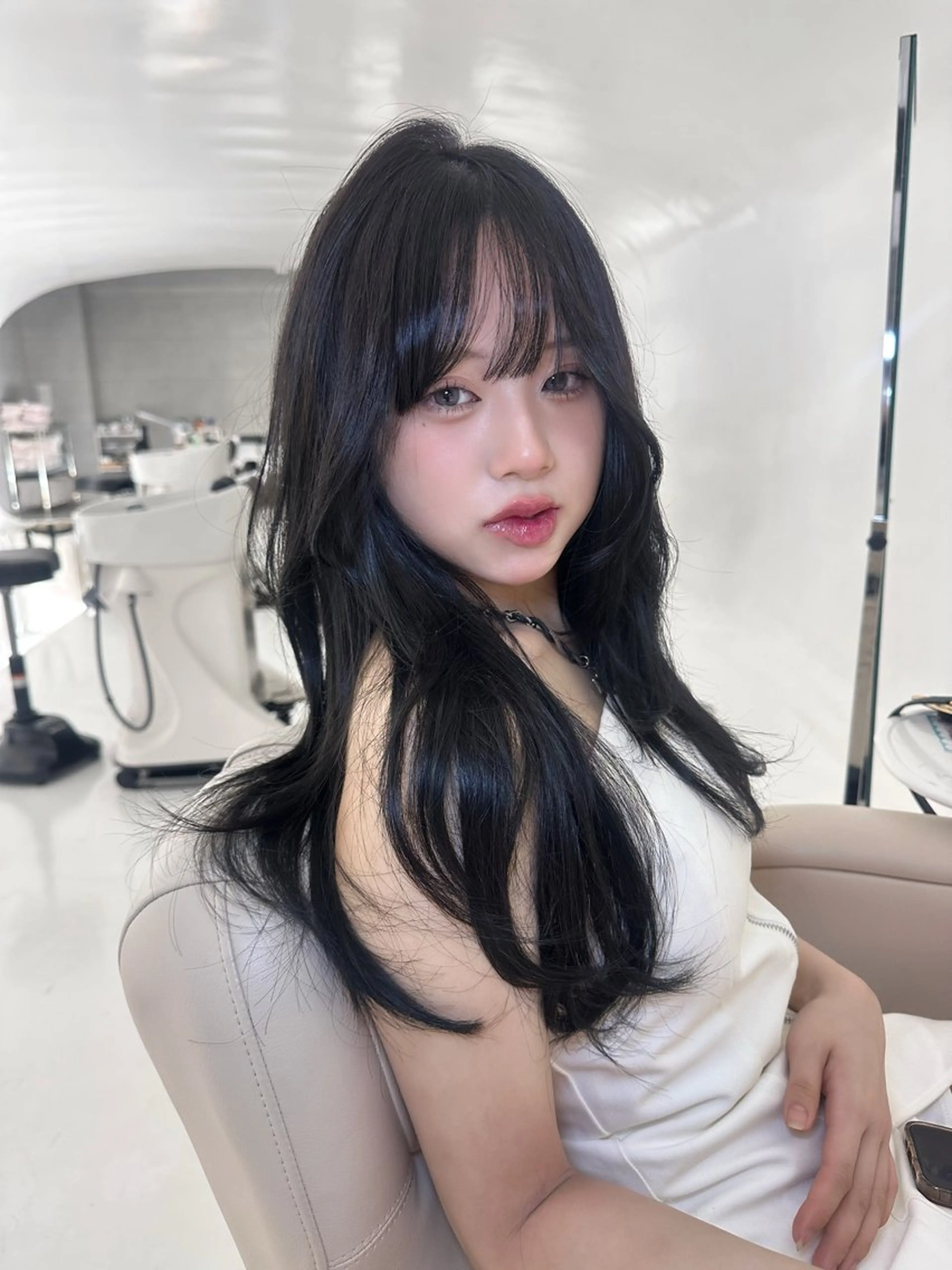 カラー RiA/髪質改善/ レイヤーカットのヘアスタイル