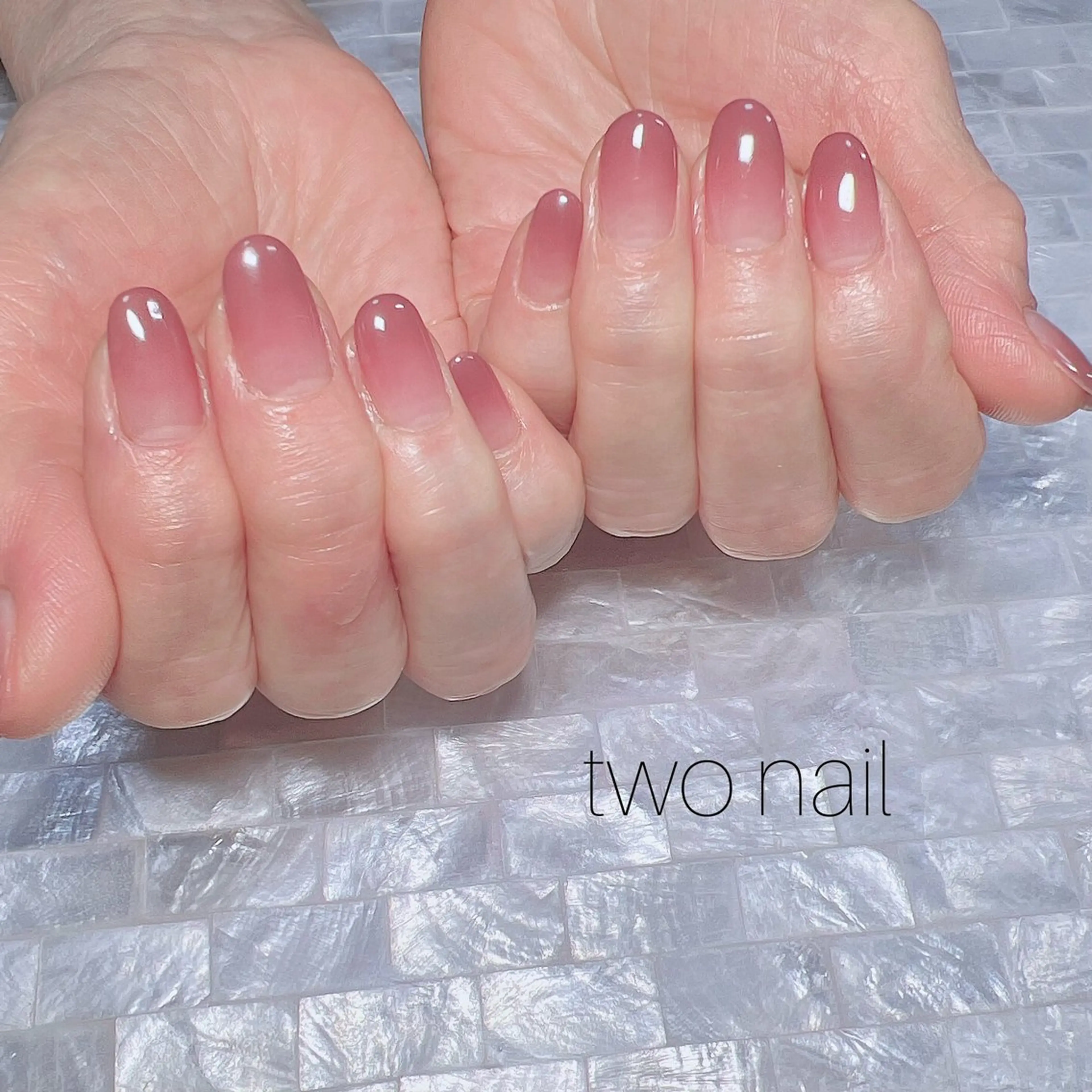 ネイル ネイルチップ ホワイト ハンドネイル two nailのネイルデザイン