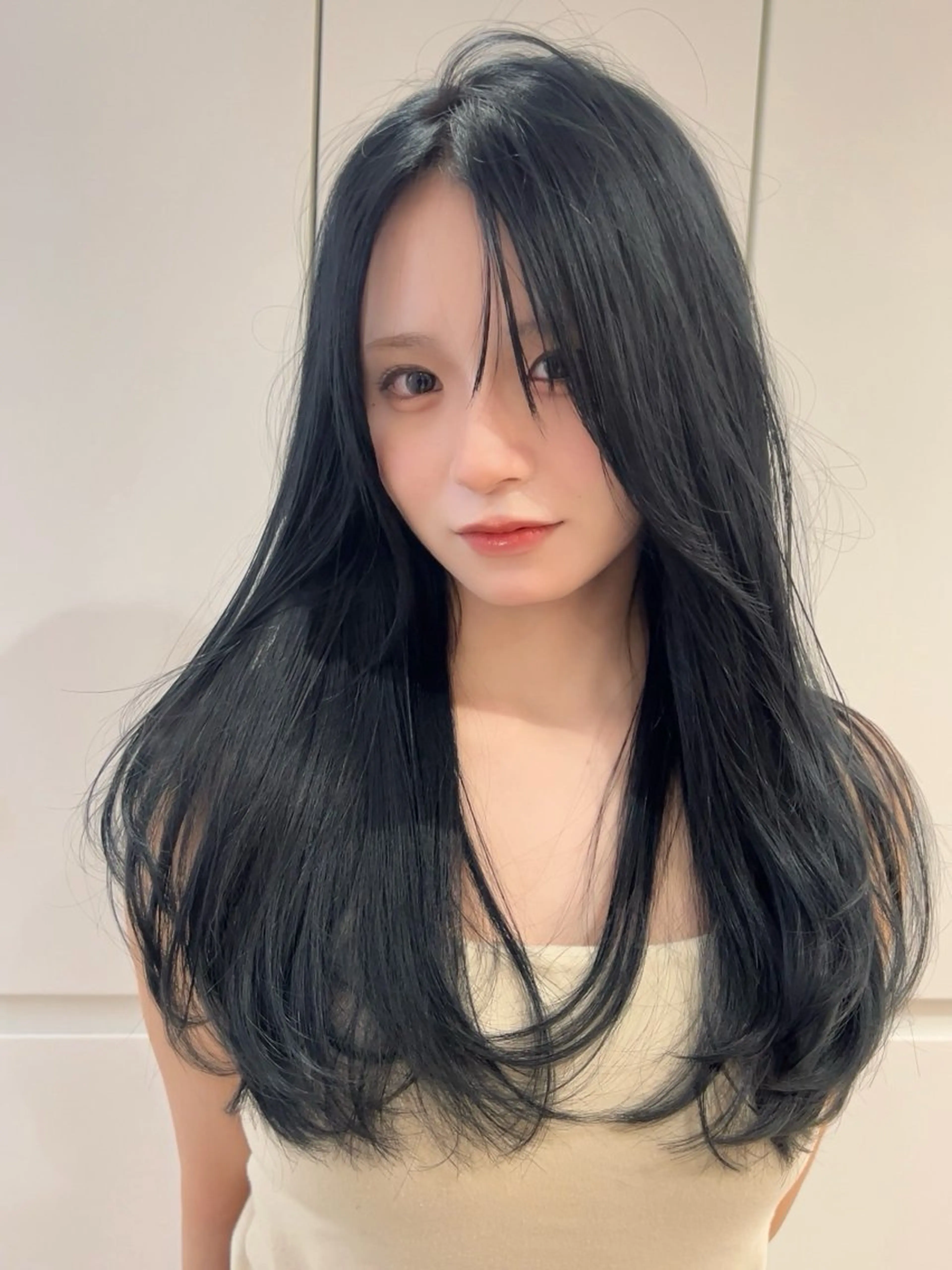 ロング レイヤーカット 似合わせカット Hiroki 韓国ヘア🇰🇷のヘアスタイル