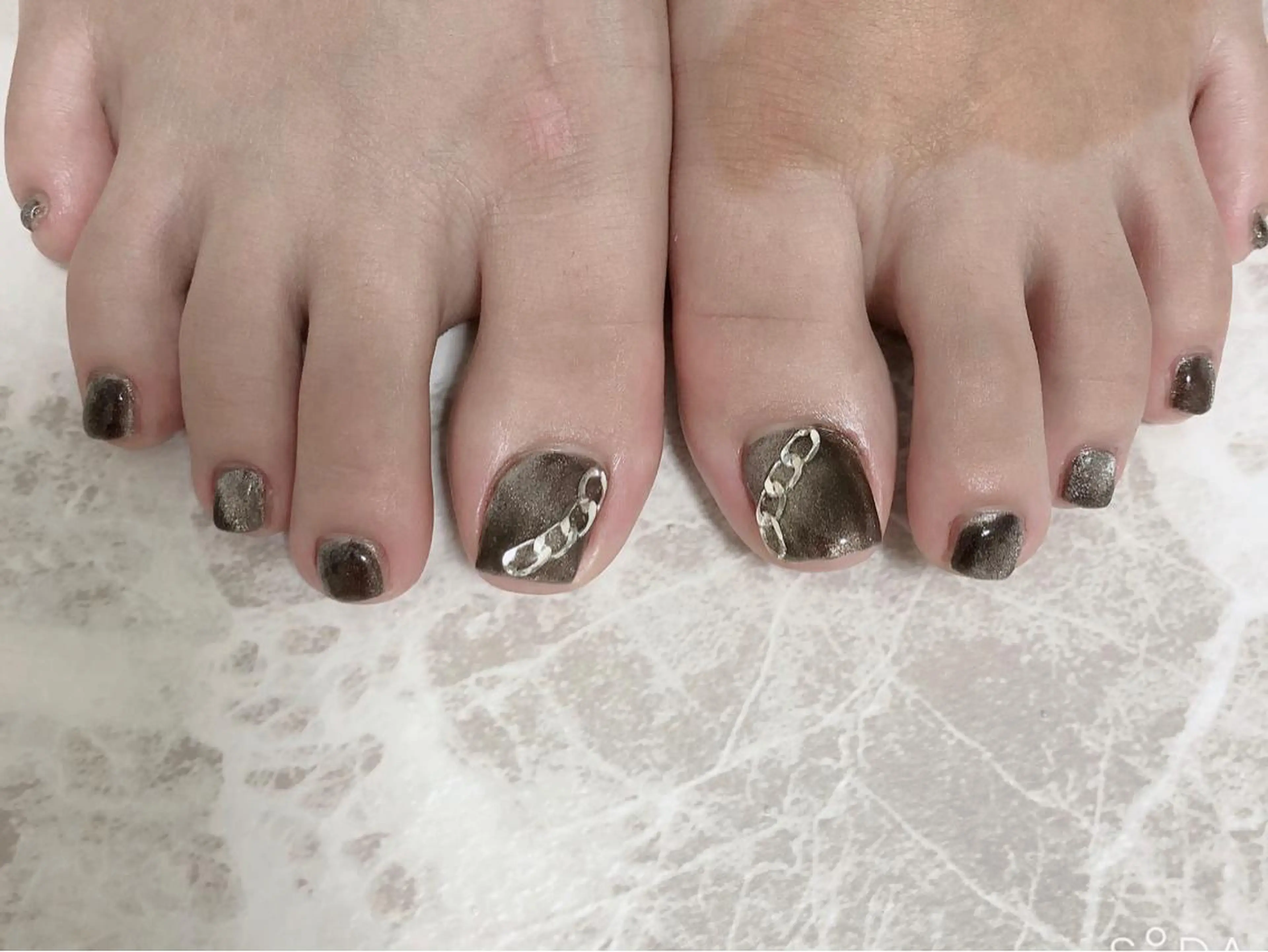 ネイル マグネットネイル フットネイル You kyehwaのネイルデザイン