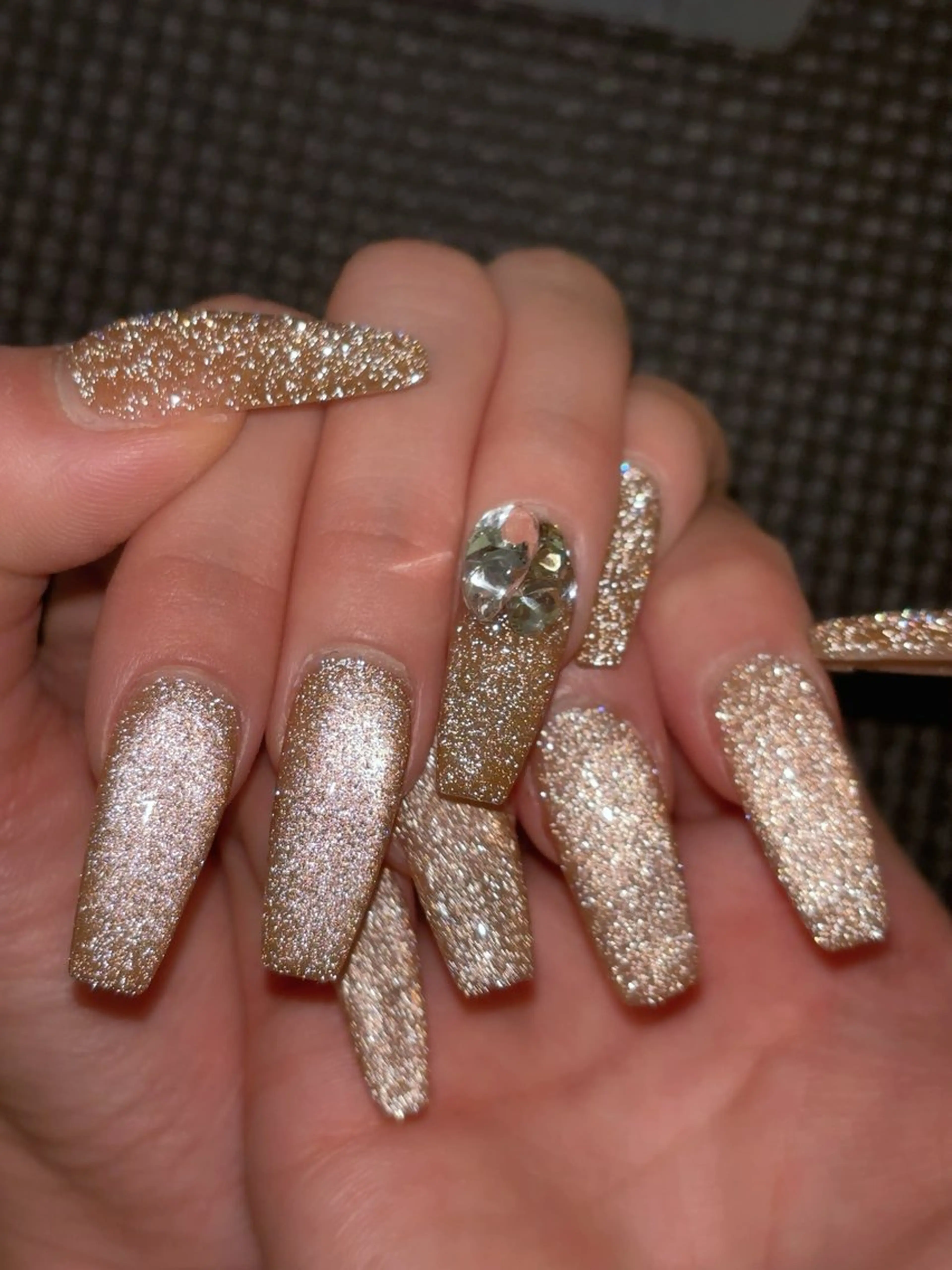 ネイル フラッシュネイル フラッシュマグ マグネットネイル 宮崎 愛音のネイルデザイン