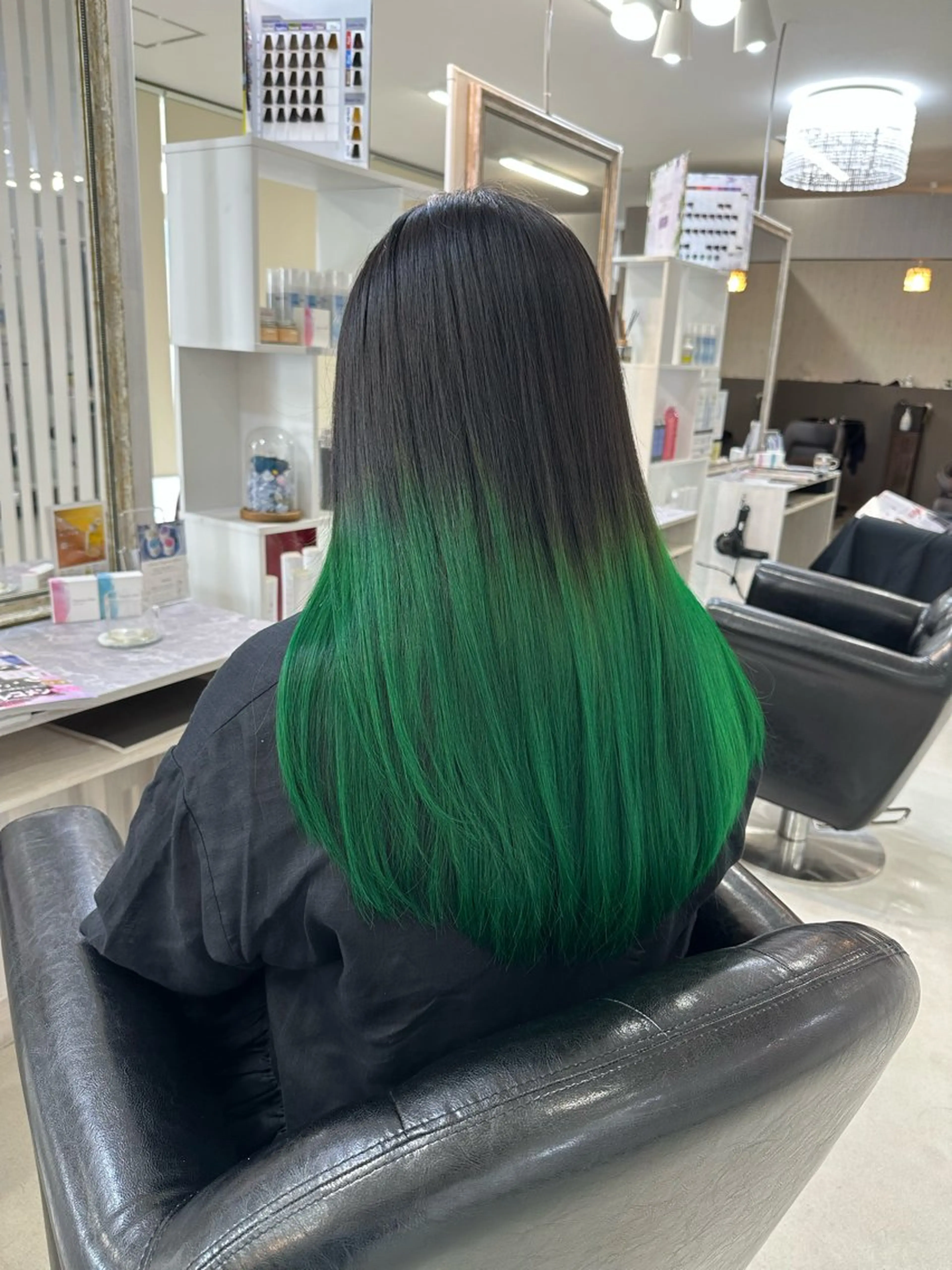 カラー グラデーションカラー ヘアカラー トリートメント YURI ✨のヘアスタイル