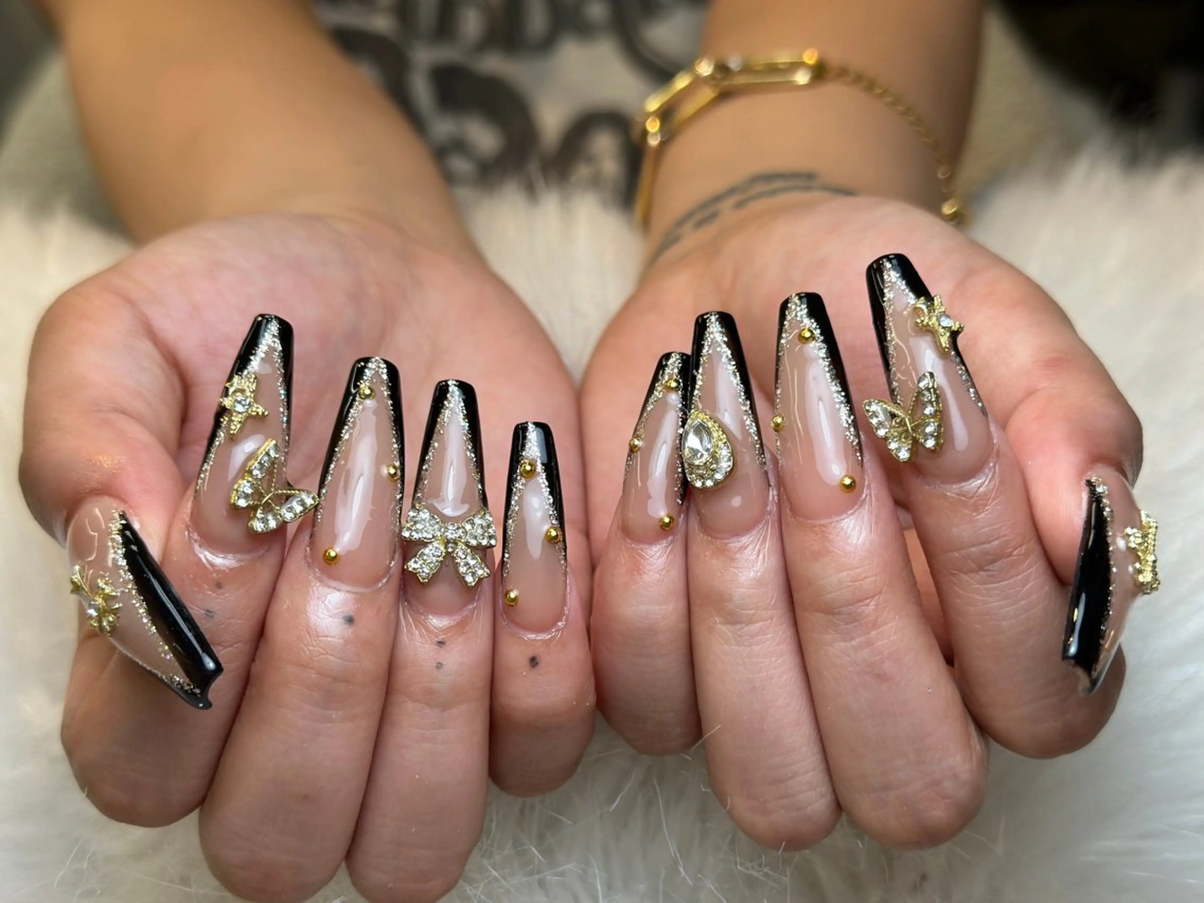 ネイル グラデーション キラキラネイル ワンカラーネイル 冬ネイル Jenn Nail Salonのネイルデザイン