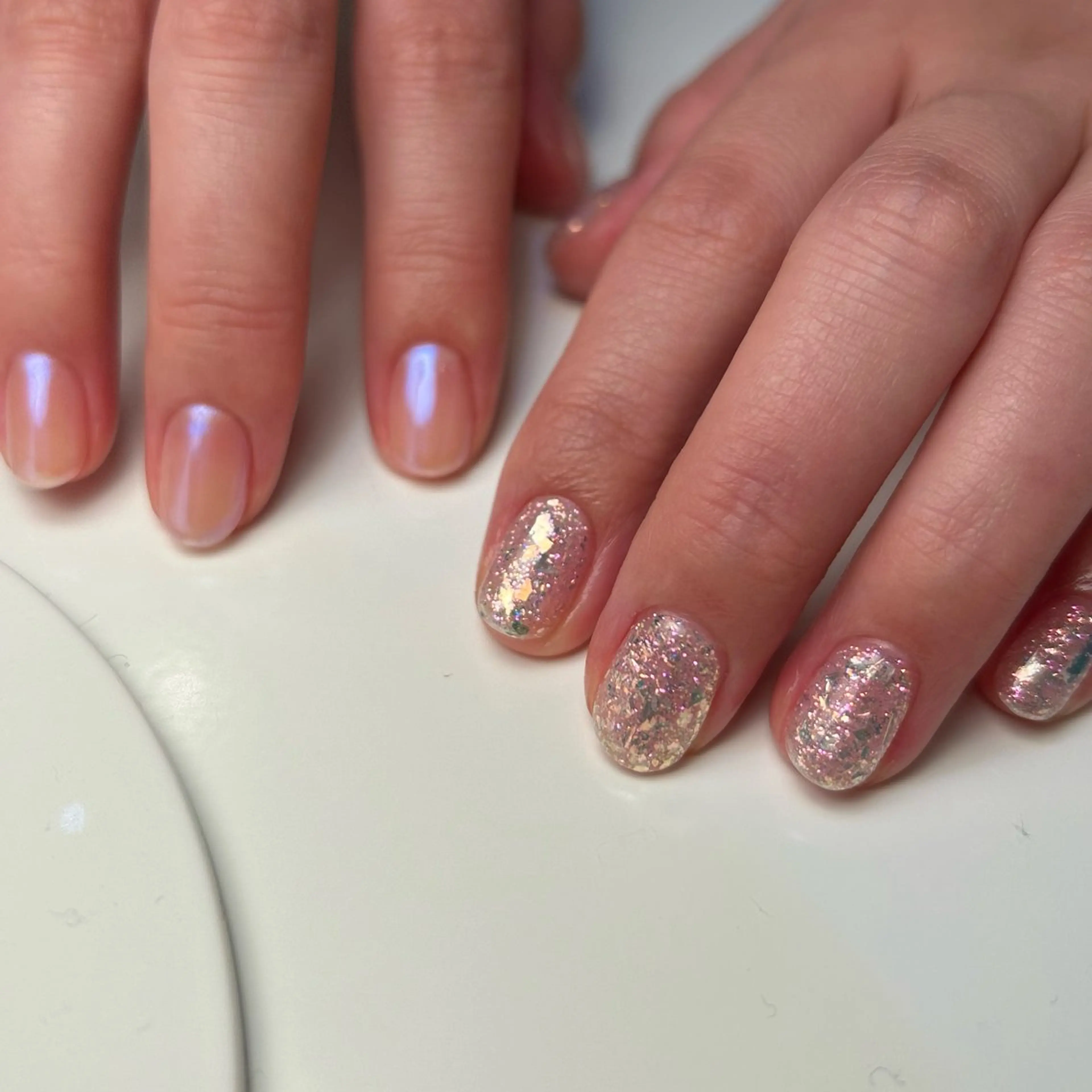 ネイル オーロラネイル ラメ(グリッター) ワンカラーネイル Yumi 広尾|恵比寿ネイルのネイルデザイン