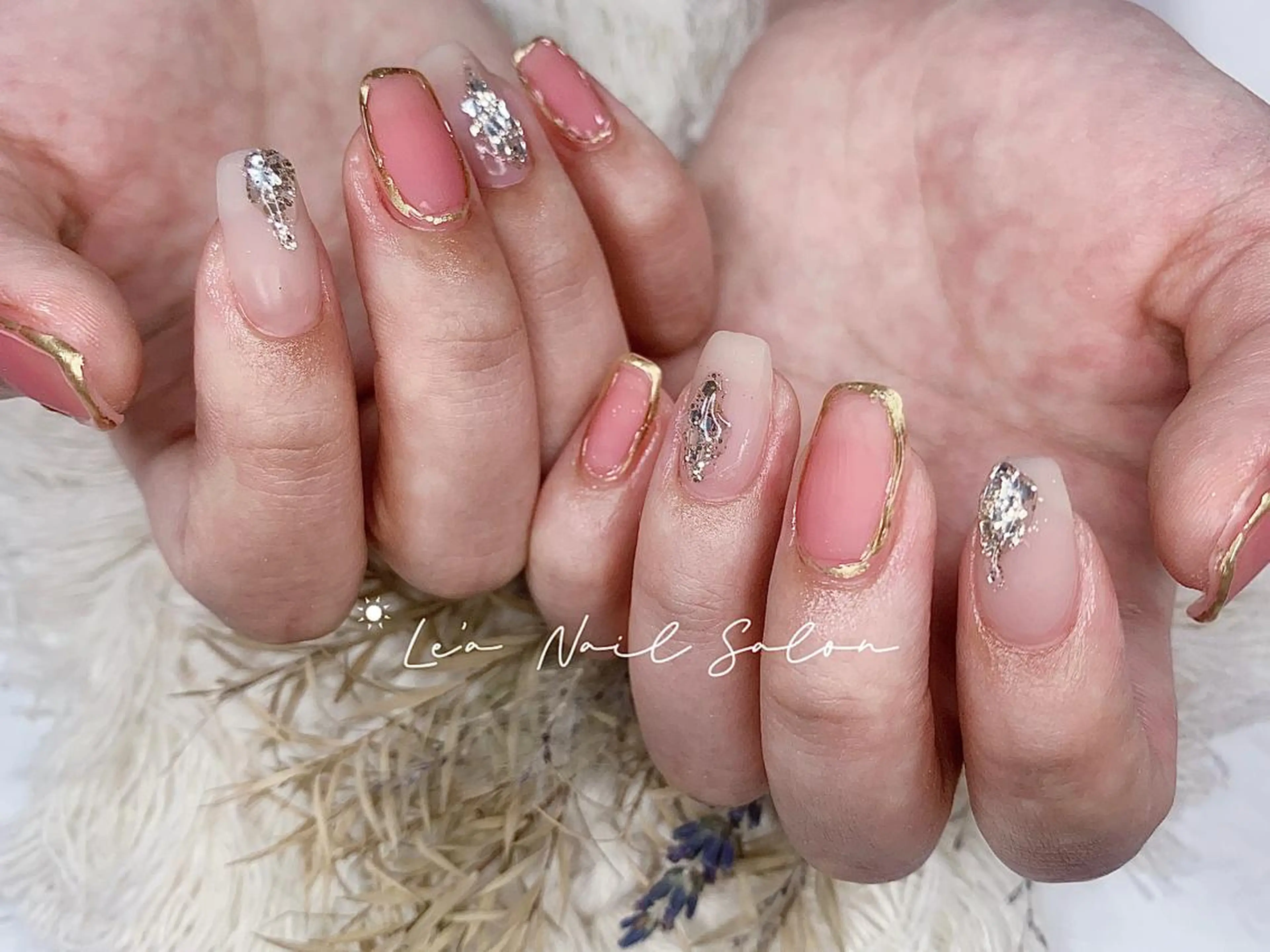 ショート カラー ネイル Lea NAILsalon所属・Le’a NailSalonのネイルデザイン