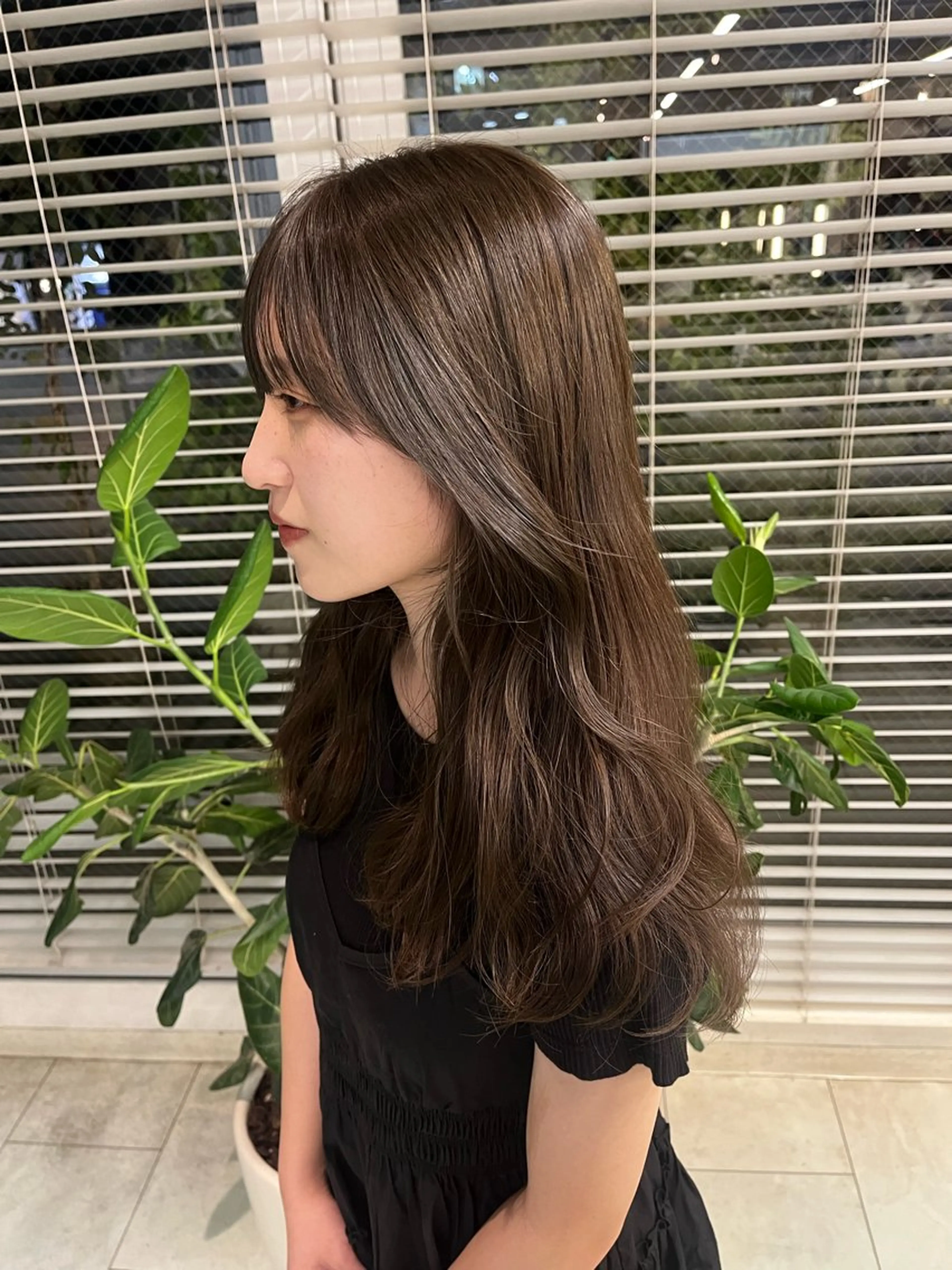 カラー 透明感カラー グレージュ kchiara所属・yura /レイヤーカットのヘアスタイル