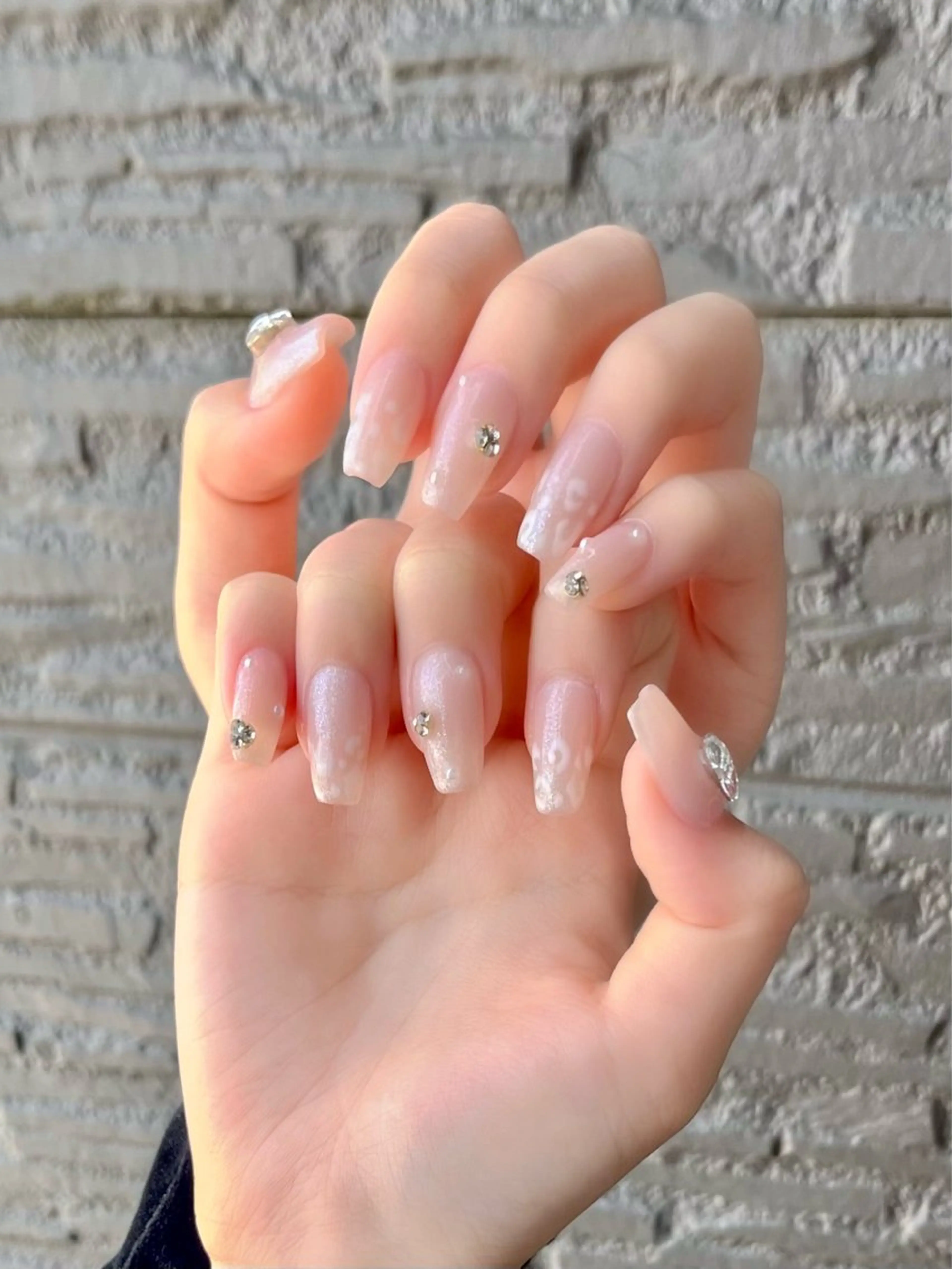 ネイル キラキラネイル マグネットネイル ワンカラーネイル スカルプネイル ワンホンネイル nine.🦋 YUKOのネイルデザイン