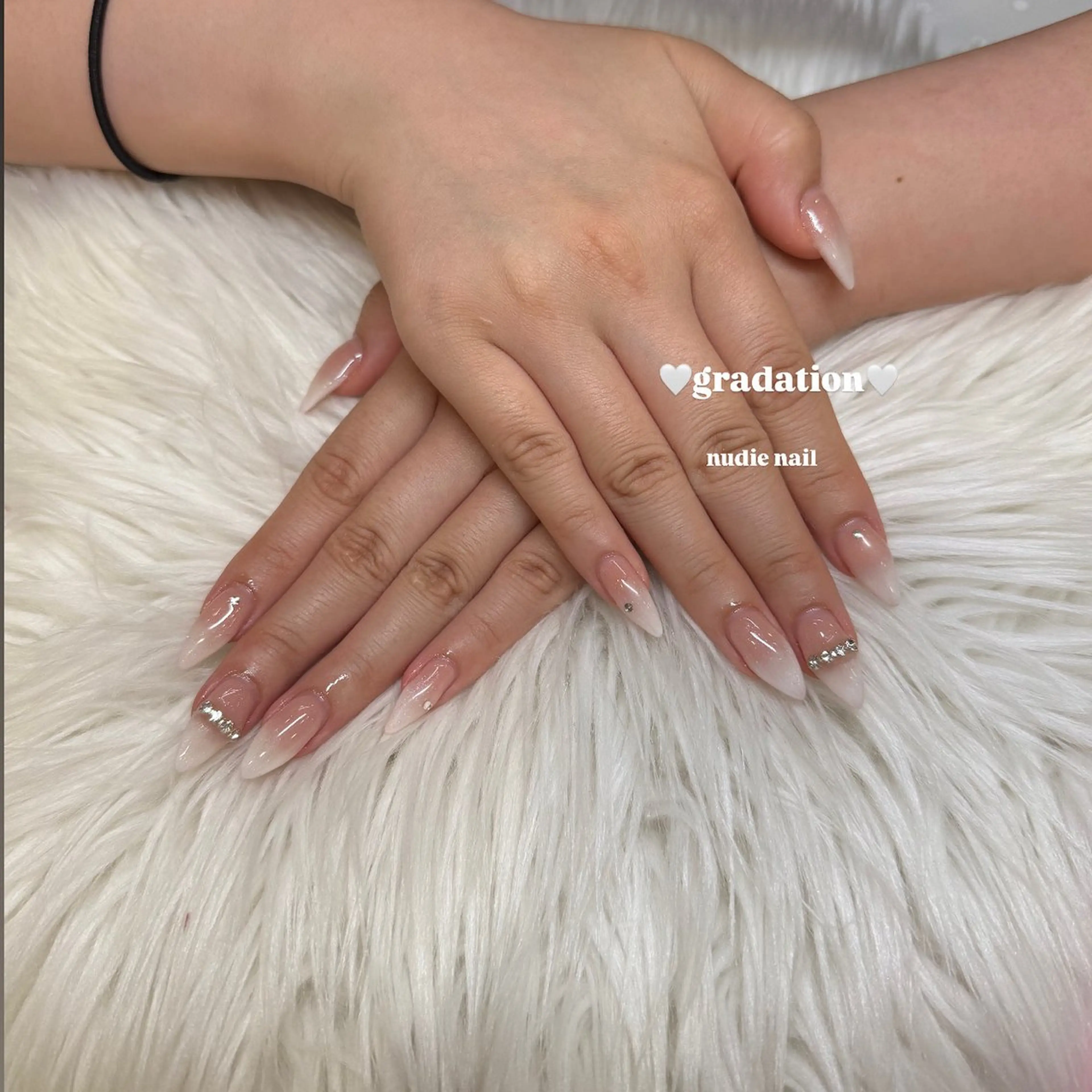 ネイル フレンチネイル ジェルネイル グラデーション ラサンセリテ所属・ラサンセリテ moekaのネイルデザイン