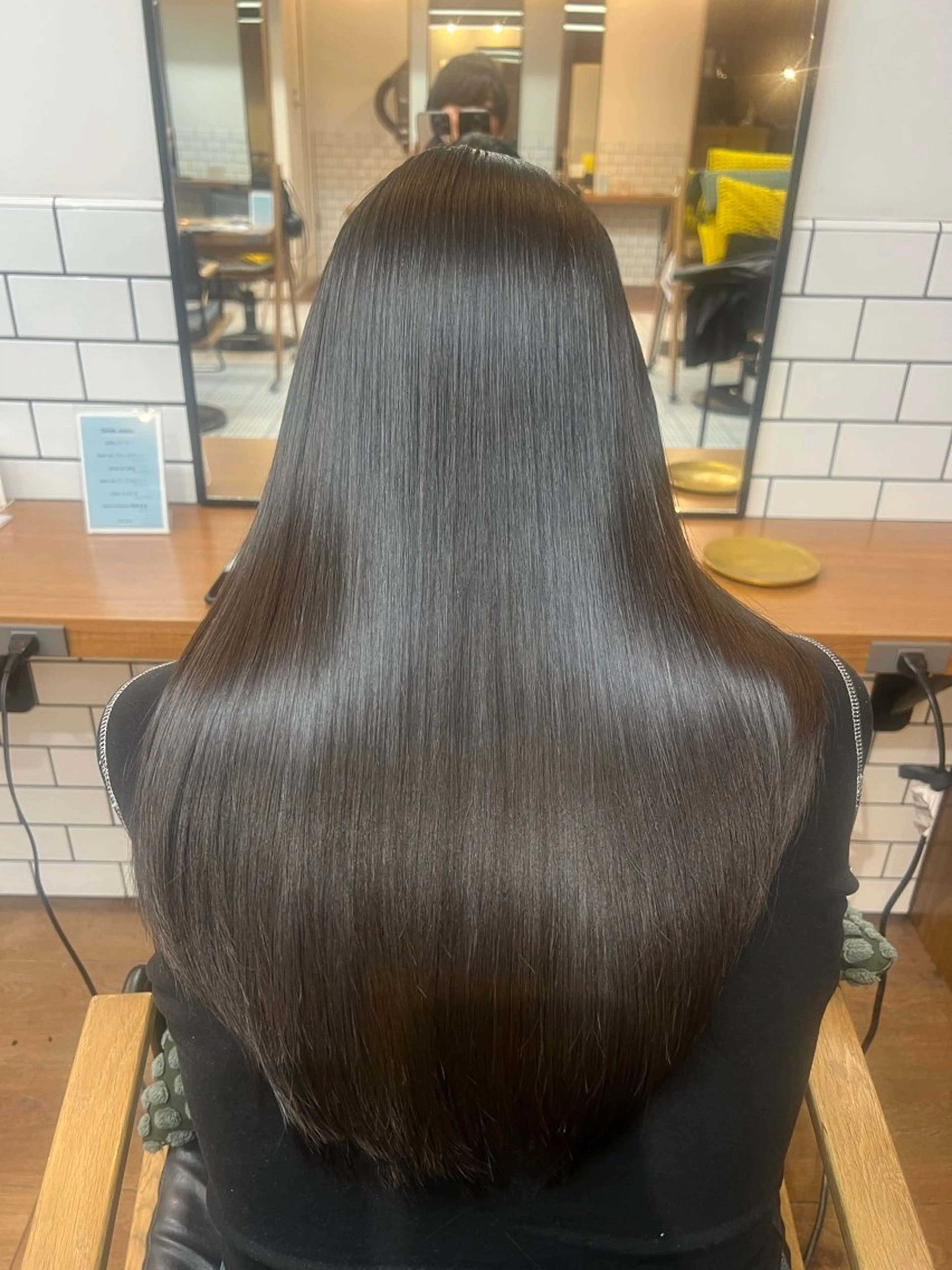 ロング カット 縮毛矯正 トリートメント 【艶髪】💐韓国風× 透明感💐深江裕稀のヘアスタイル