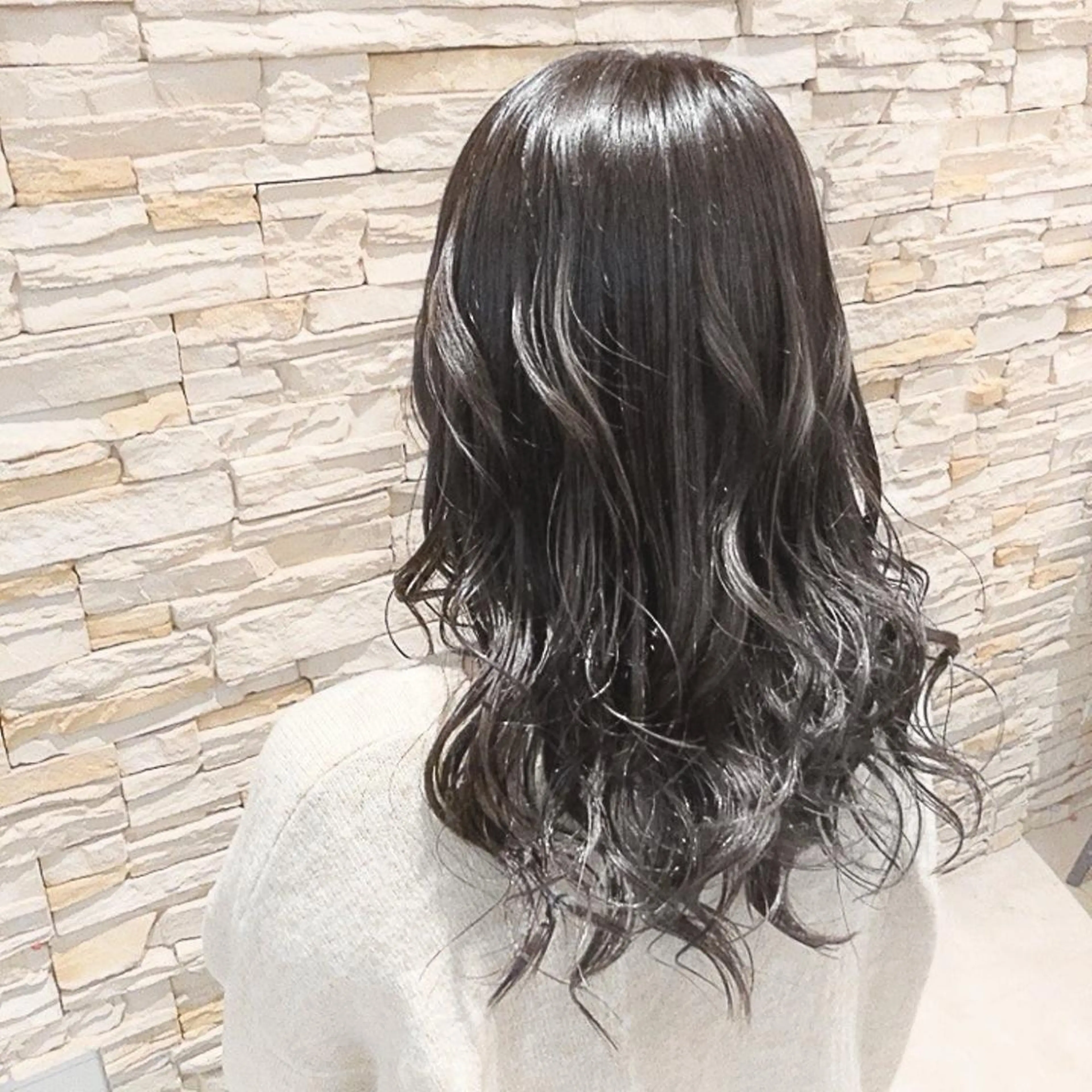 セミロング 🌿アロマヘアルーム 横浜店✂︎のヘアスタイル