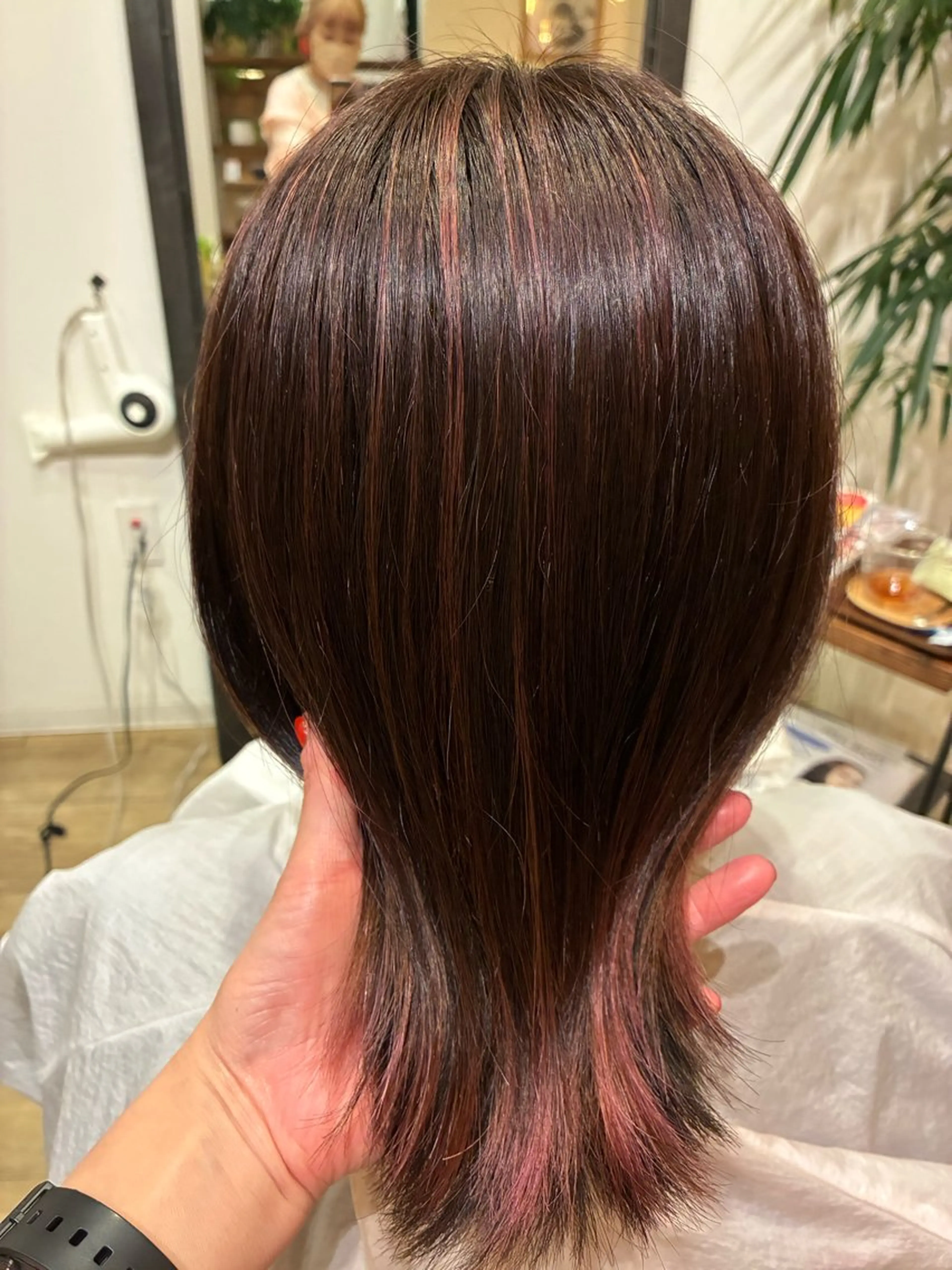 カラー 清水 美香のヘアスタイル