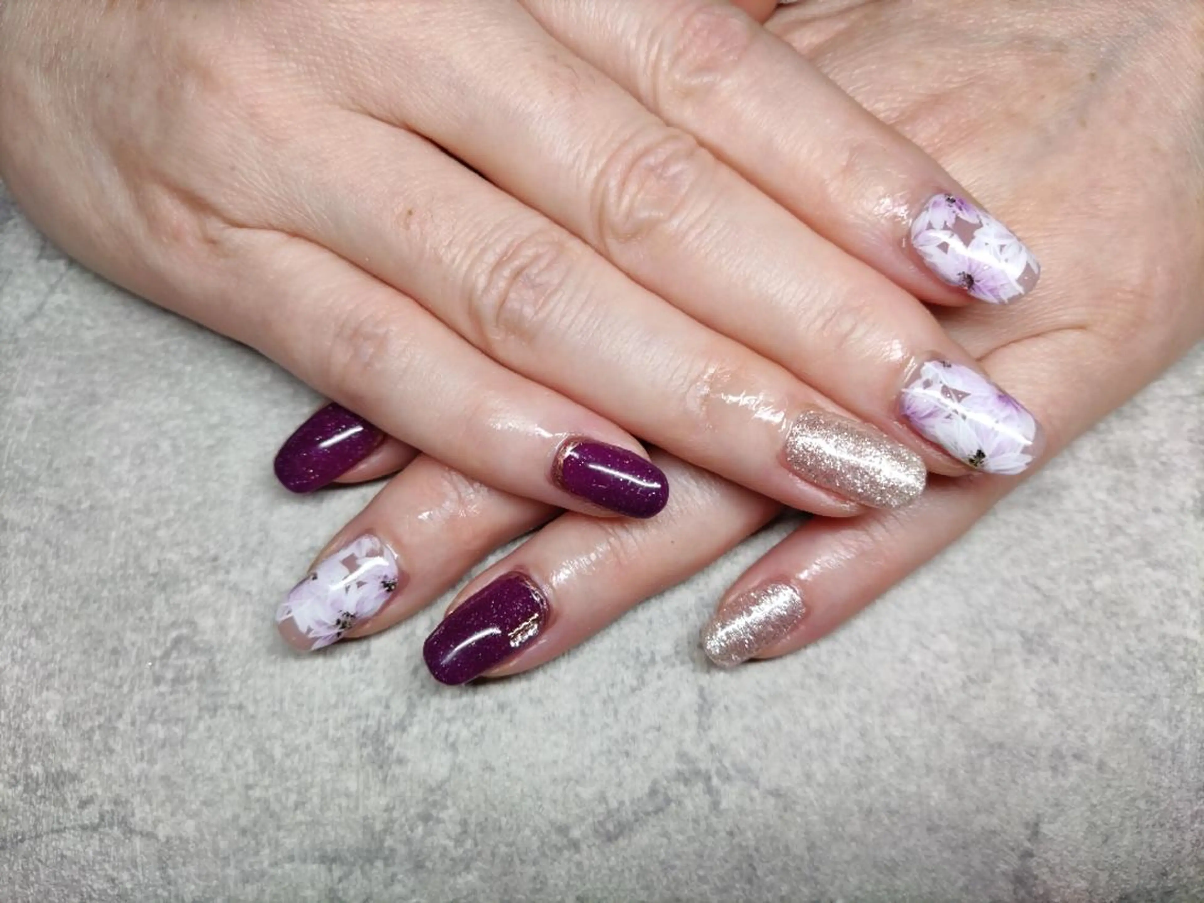 ミディアム ネイル フラワーネイル ジェルネイル 持ち込み パラジェル 川畑爪商店 品川高輪 同時施術が人気🌿のネイルデザイン