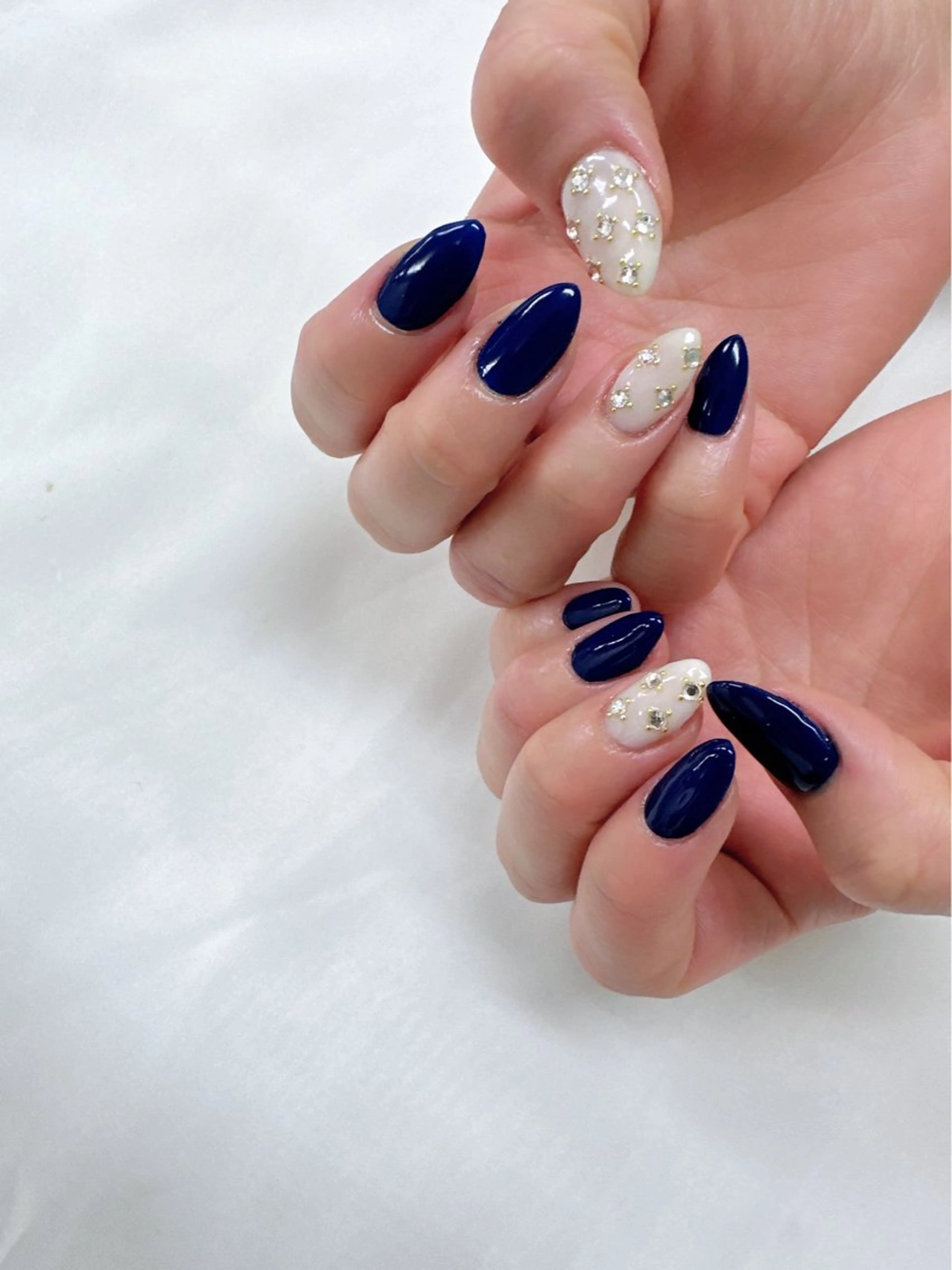 ハンドネイル／スタンダードデザインコース💐アート４本までのデザインの写真