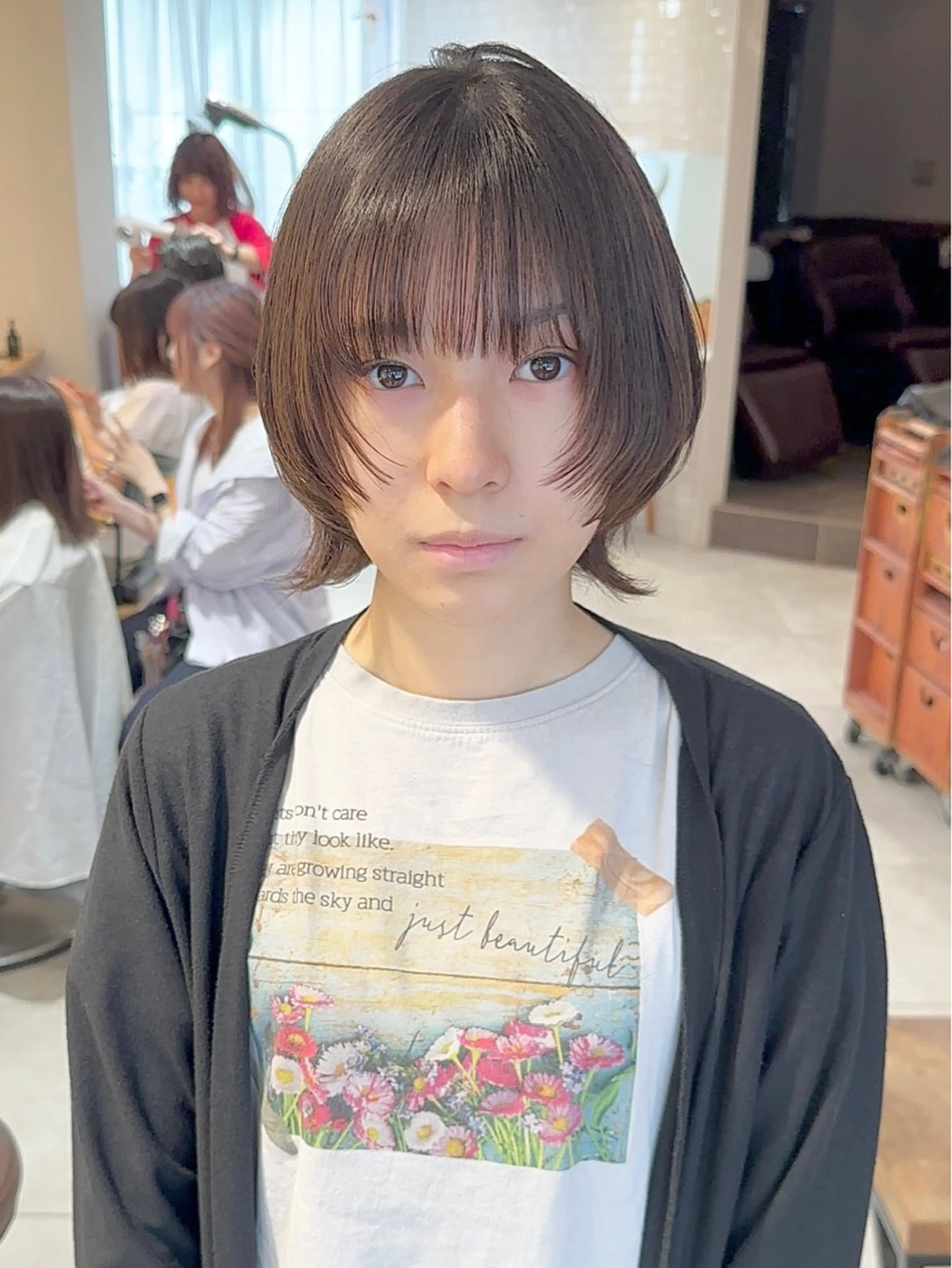 ミディアム カラー バレイヤージュ ベージュカラー ブリーチ ケアブリーチ ダブルカラー カット トリートメント 🦕ウルフカット 🦕ａｋｉｈｏのヘアスタイル