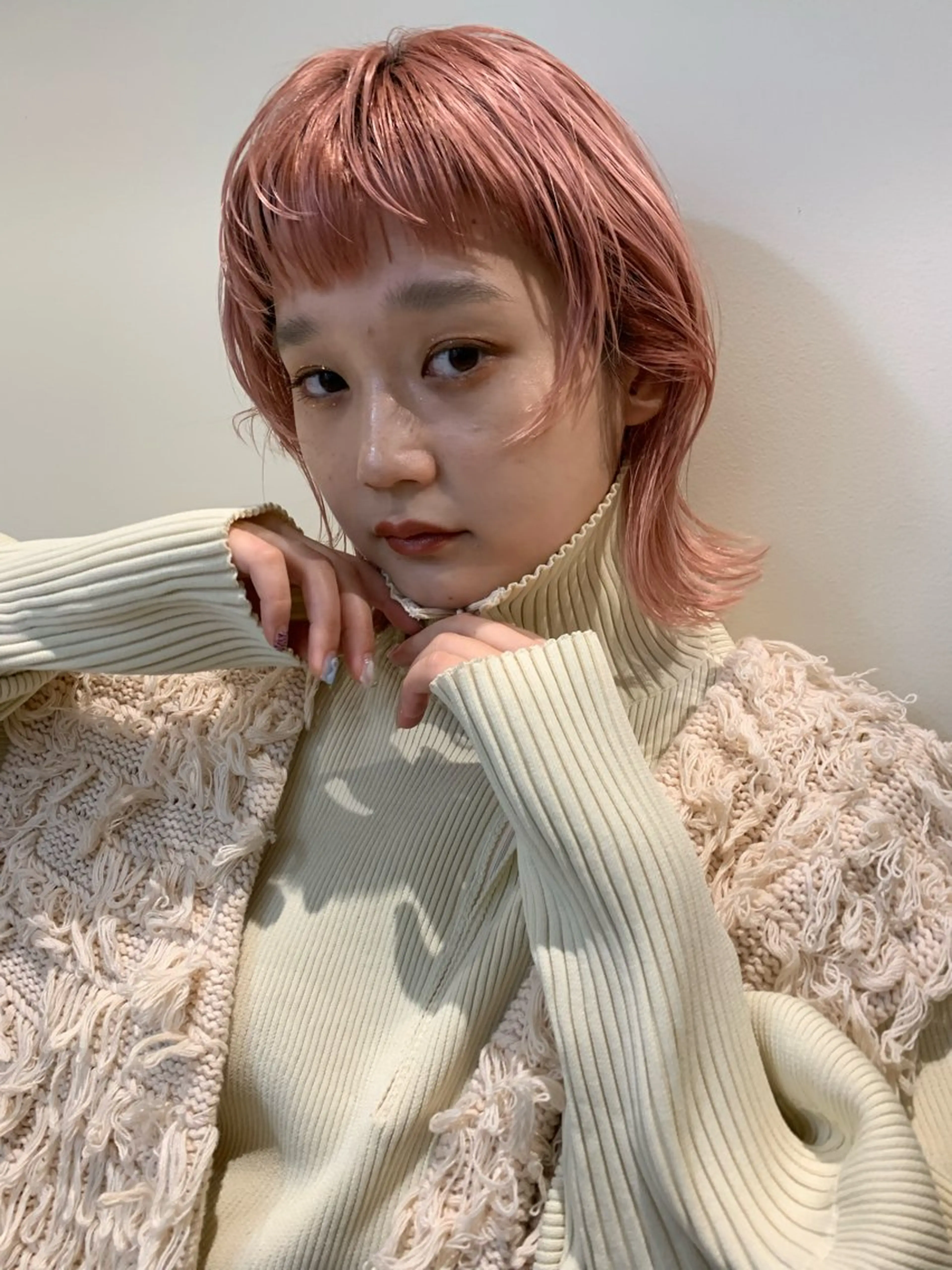 ショート カラー ヘアアレンジ ベージュカラー ハイトーンカラー ピンクカラー ピンクベージュ 似合わせカット ボブ/透明感ベージュ 🫧クルミ🌟のヘアスタイル