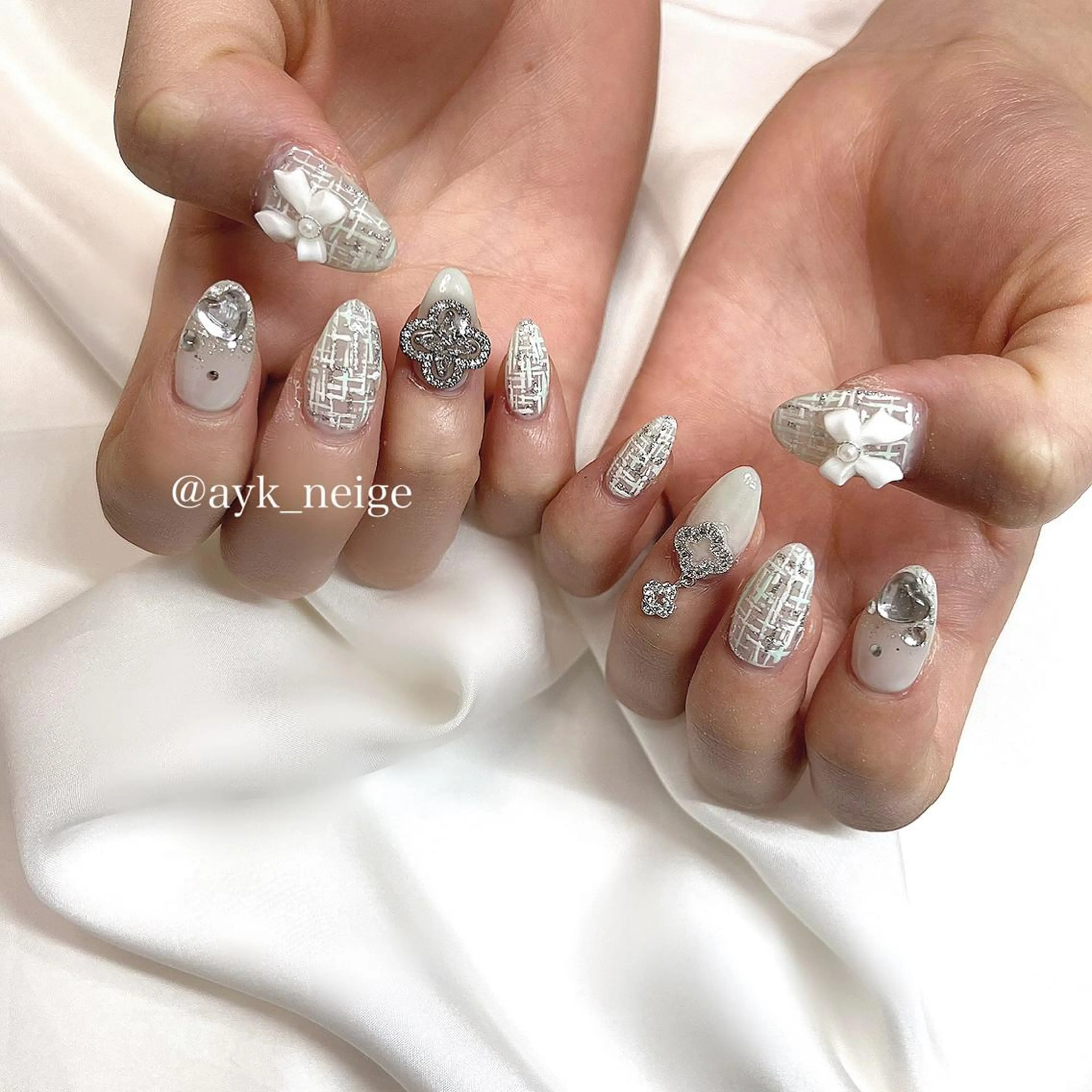 ネイル フットネイル グラデーション キラキラネイル 韓国ネイル マグネットネイル n'eige nail所属・大谷 綾香のネイルデザイン