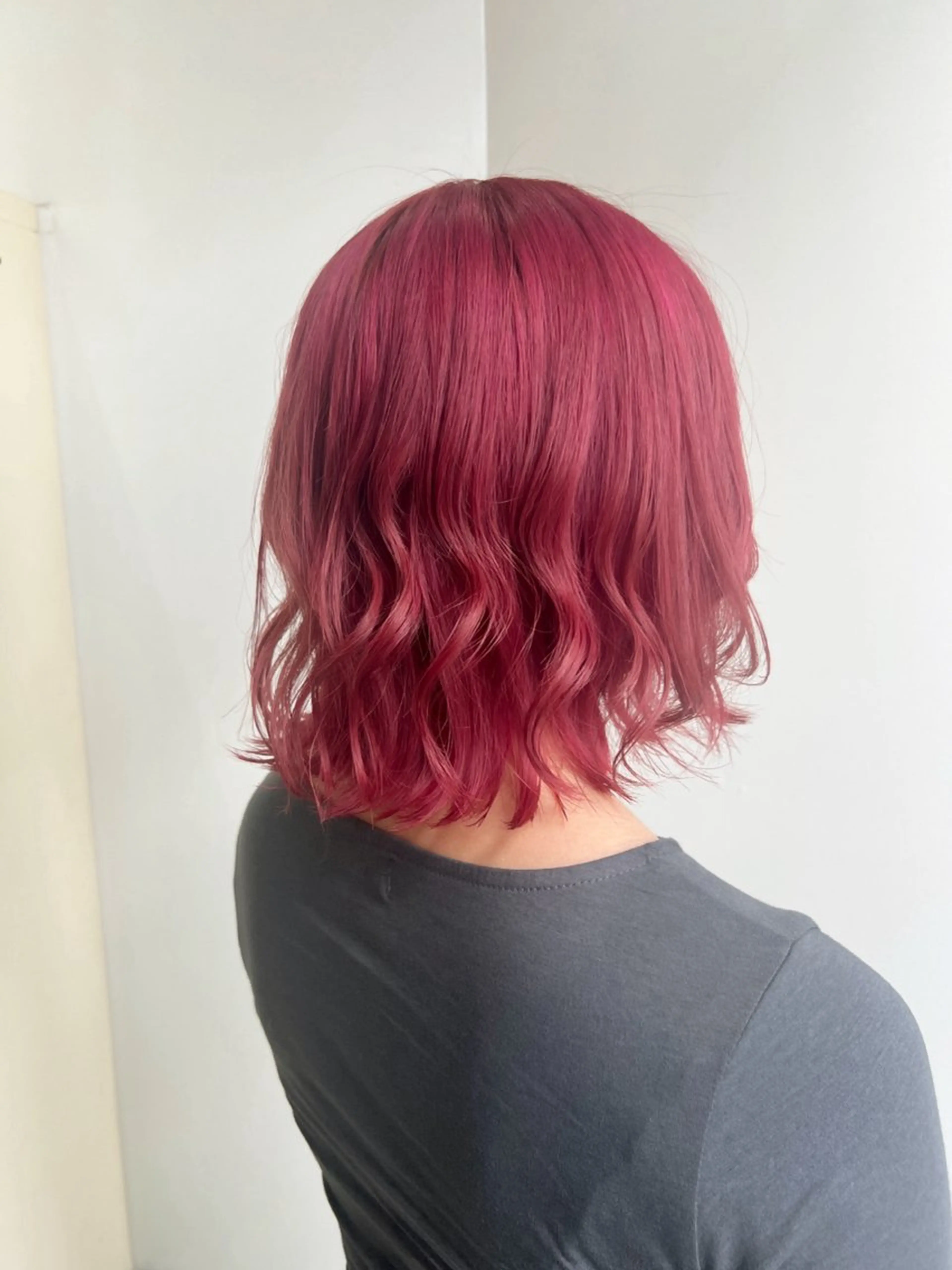 ミディアム カラー ピンクカラー 透明感/血色カラー/ 似合せレイヤー/ゆいのヘアスタイル