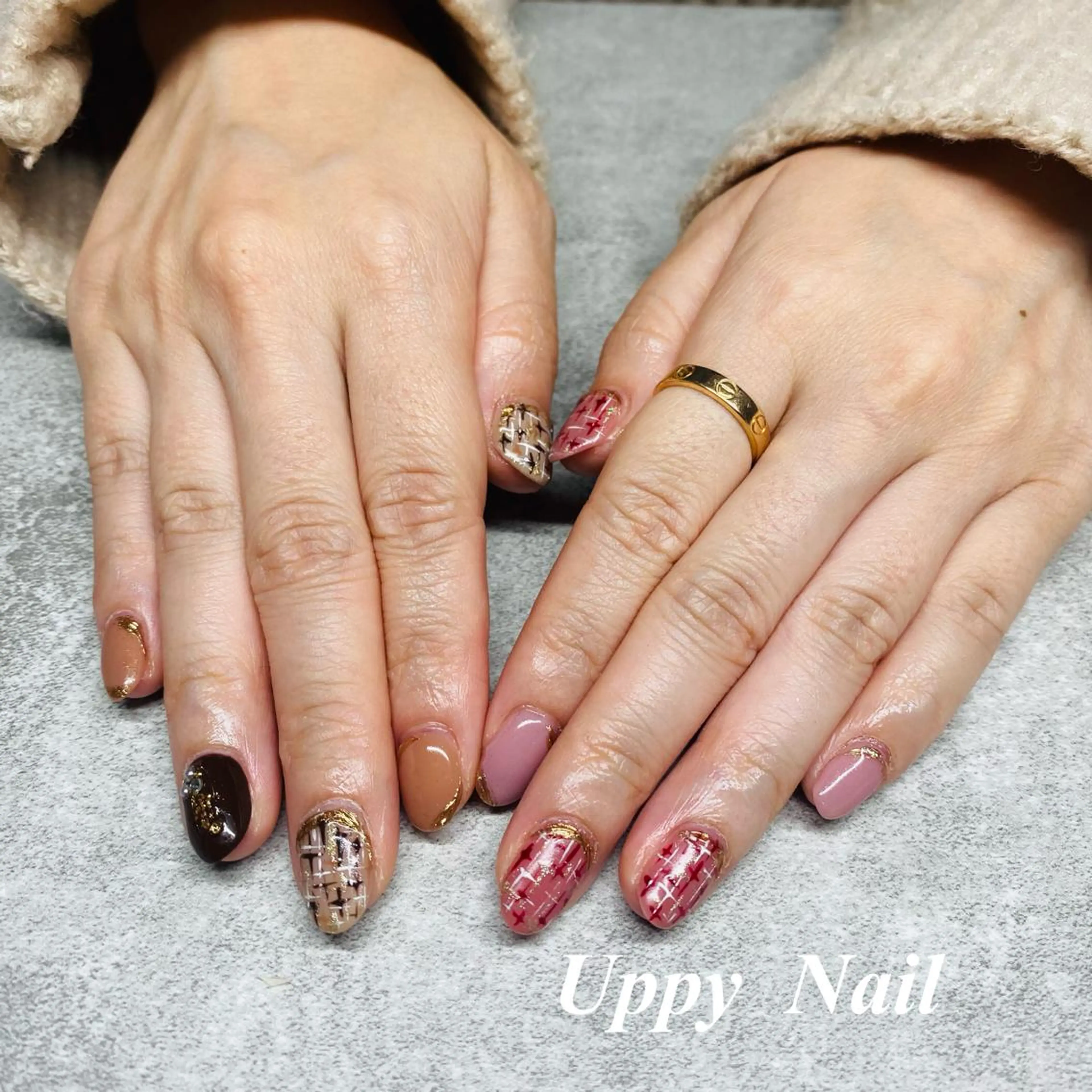 ネイル 赤色 ツイードネイル Uppy Nail ukyoのネイルデザイン