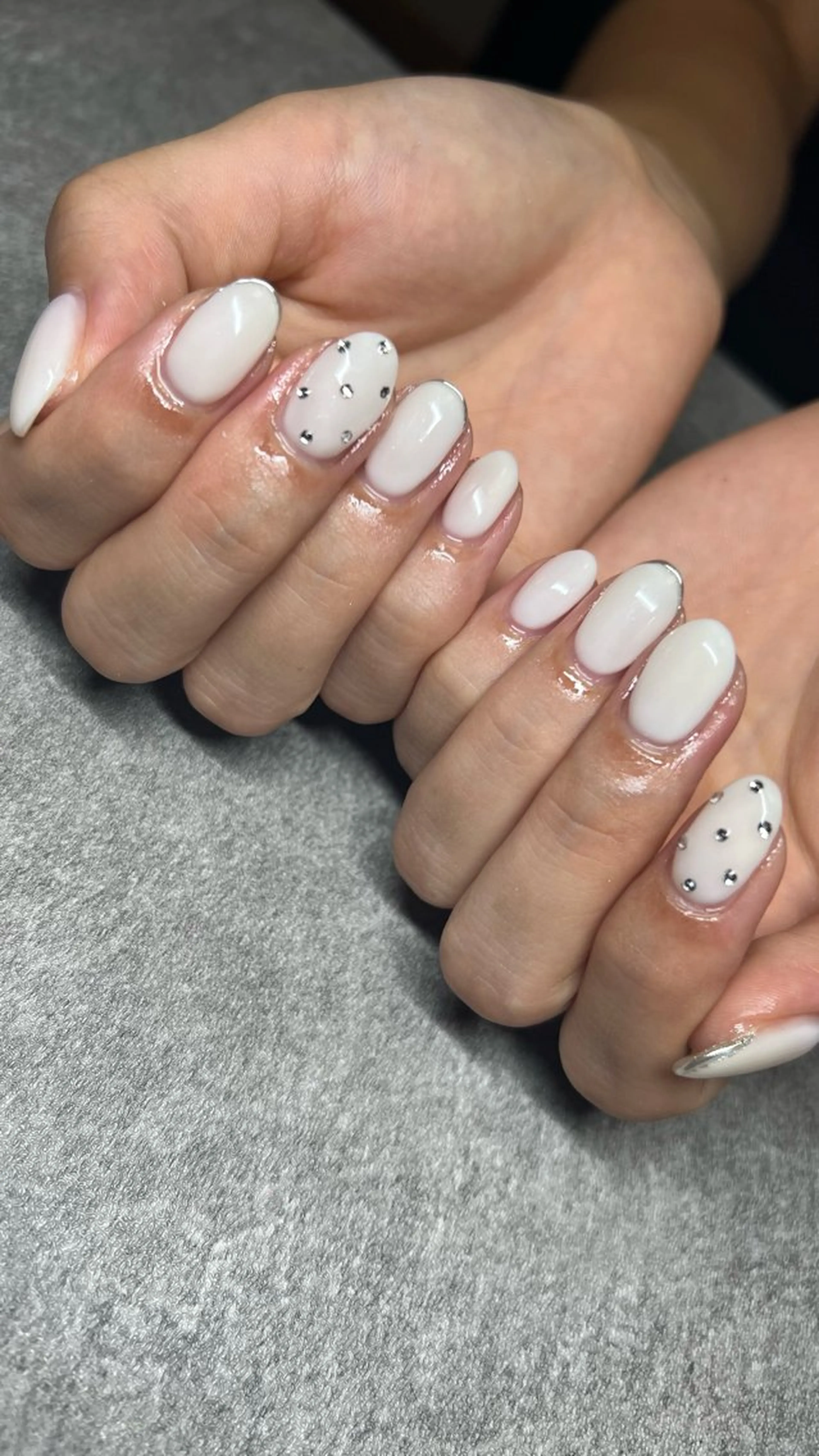 ネイル ハンドネイル 𝐧𝐚𝐢𝐥 𝐌𝐢𝐖𝐢𝐢のネイルデザイン