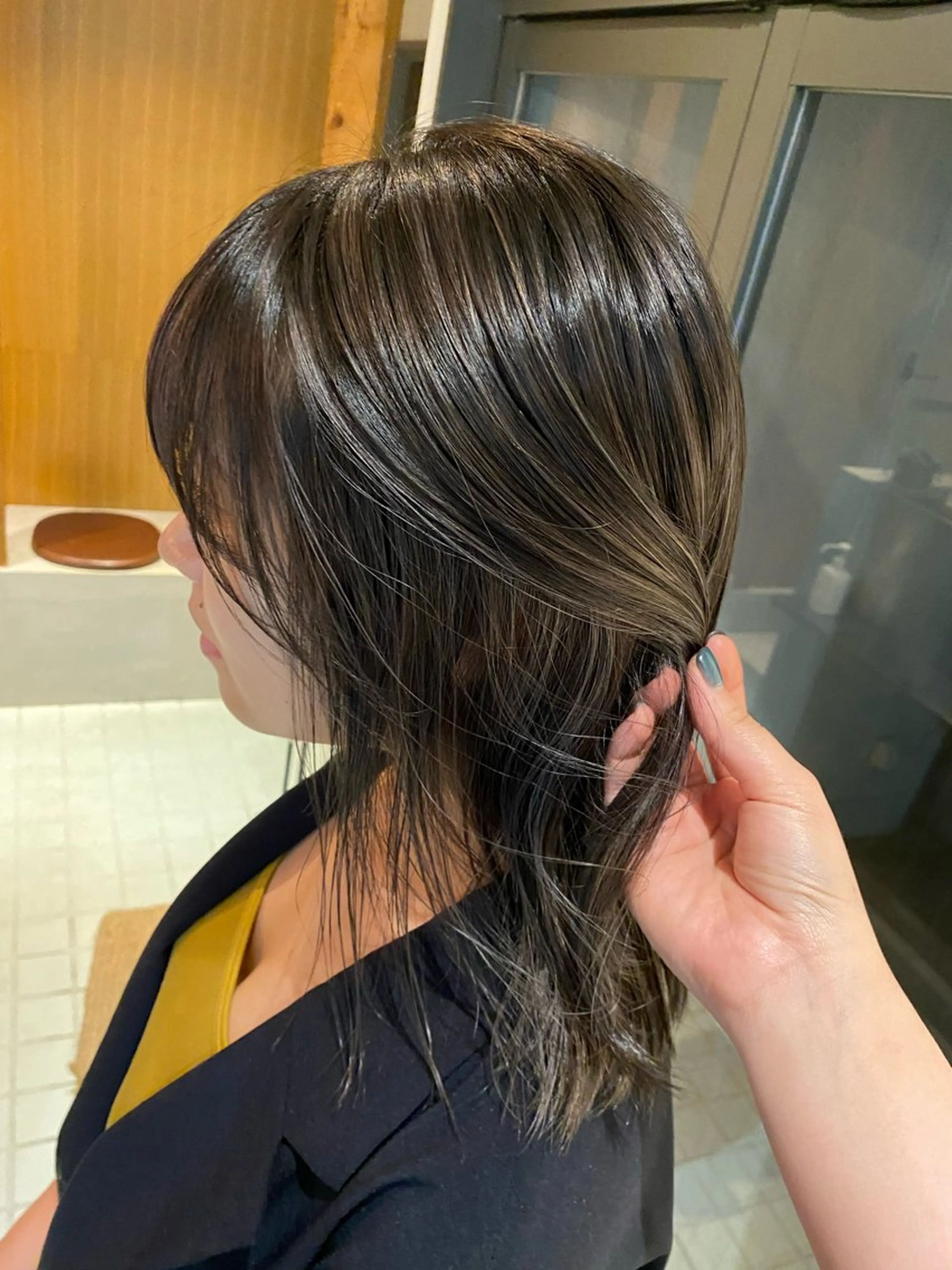 ミディアム カラー ハイライトカラー ハイライト DEPT 宗像あかりのヘアスタイル