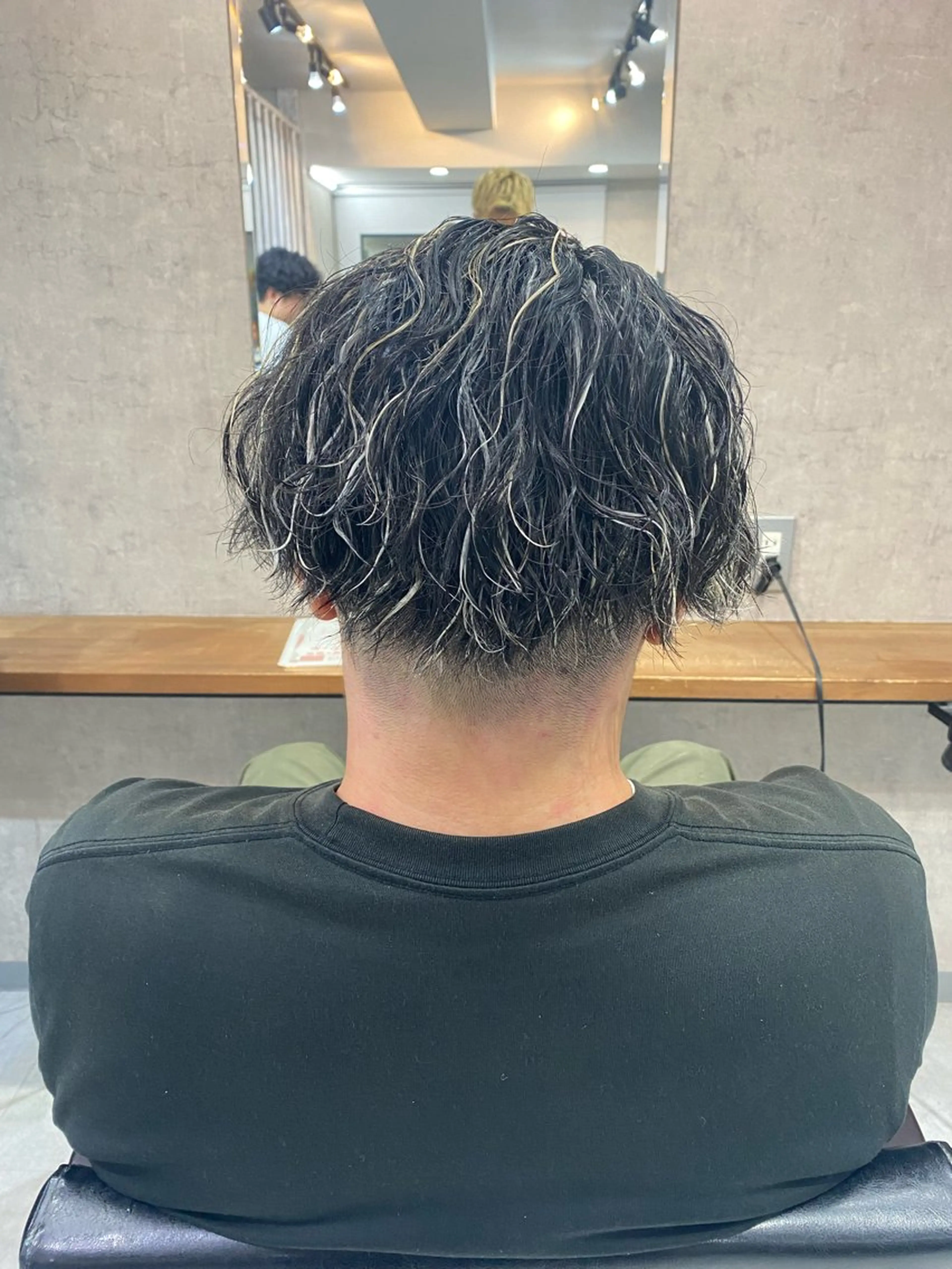 ミディアム カラー パーマ メンズ カット ヘアカラー パーマ 🐉『メンズ美容師』 吉田龍星🐉のヘアスタイル