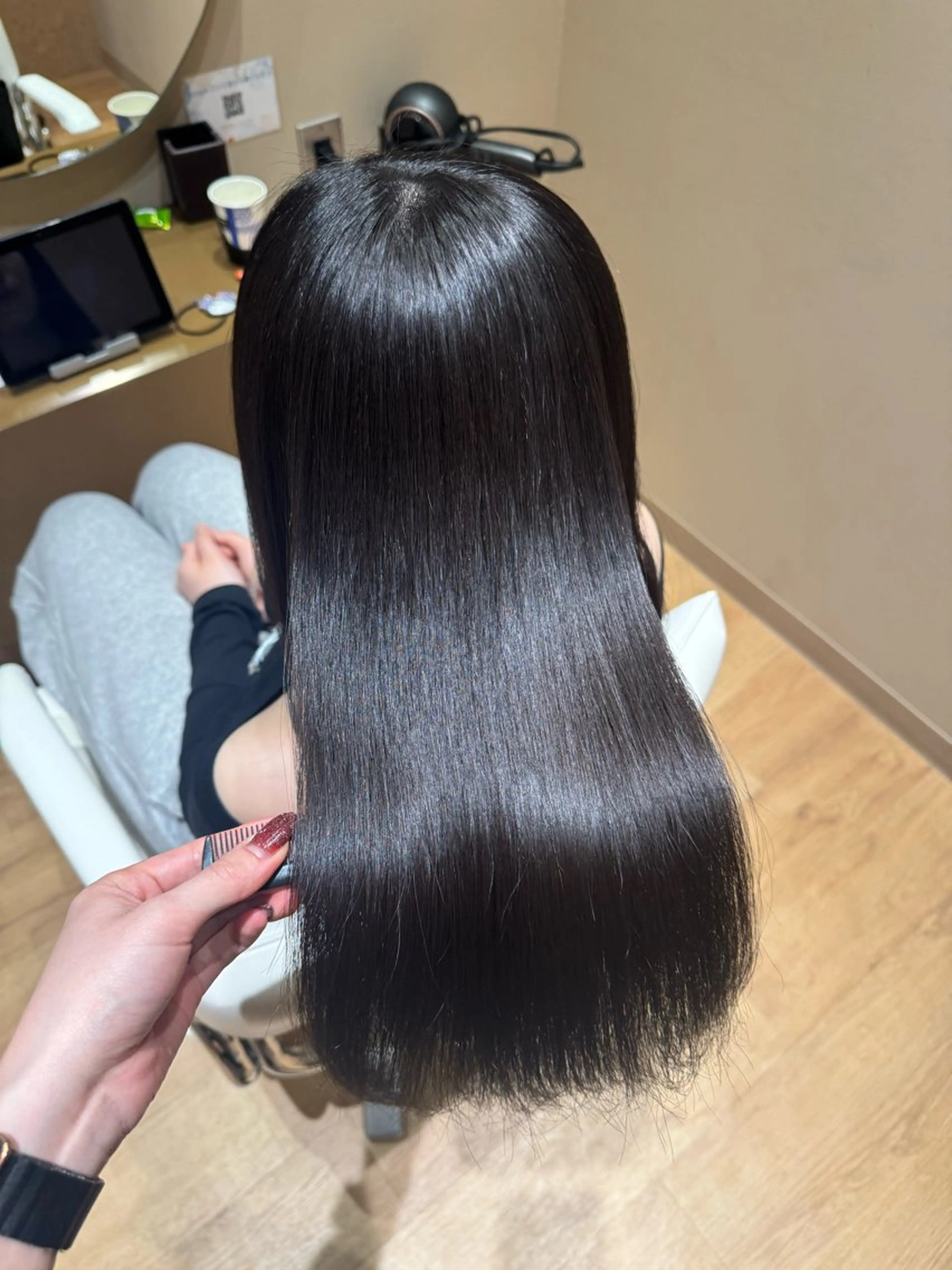 ロング カット 縮毛矯正 黒島優香🦋 /縮毛矯正/髪質改善のヘアスタイル