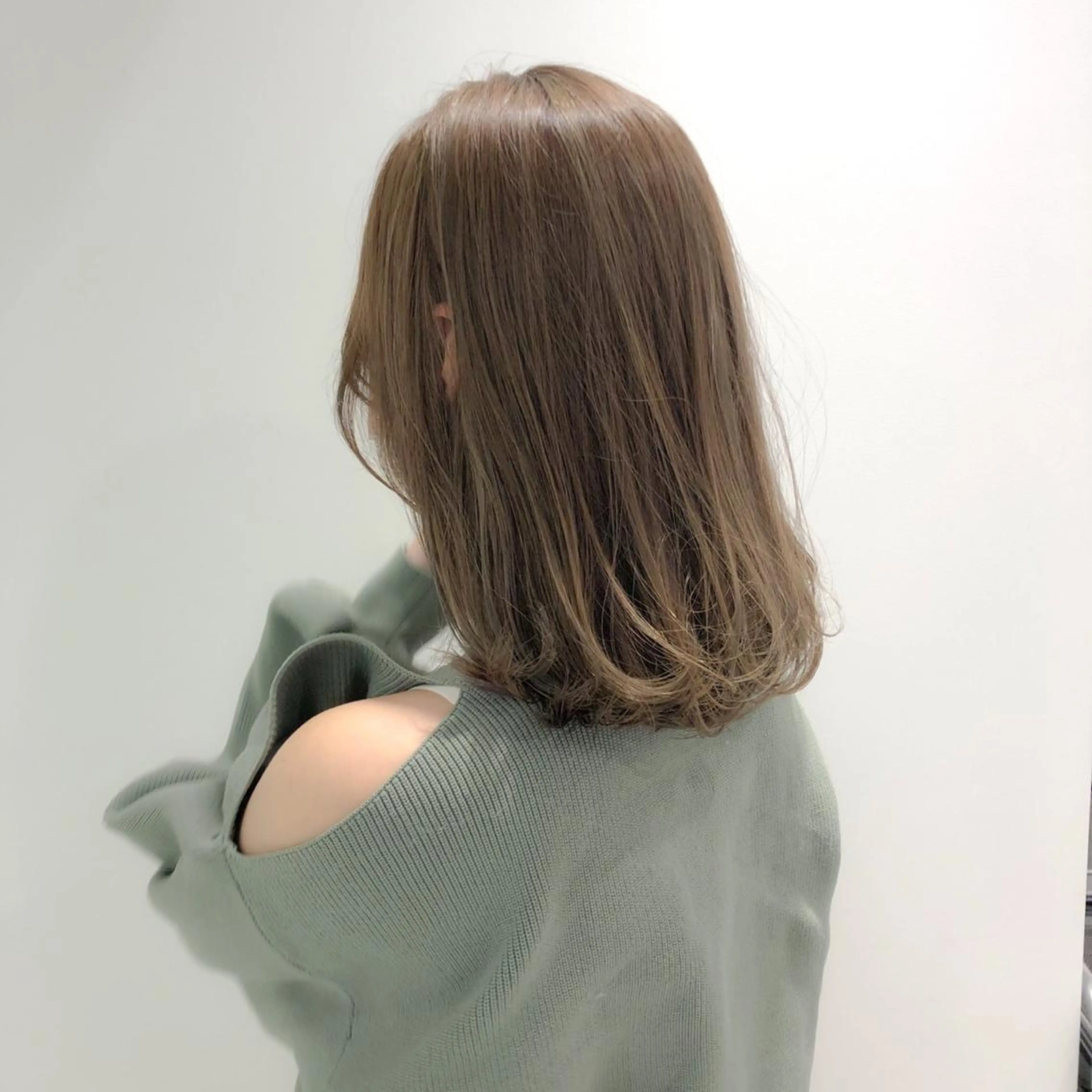 ミディアム カラー I'S.横浜所属・赤み消しカラー 🍀JUNKIのヘアスタイル