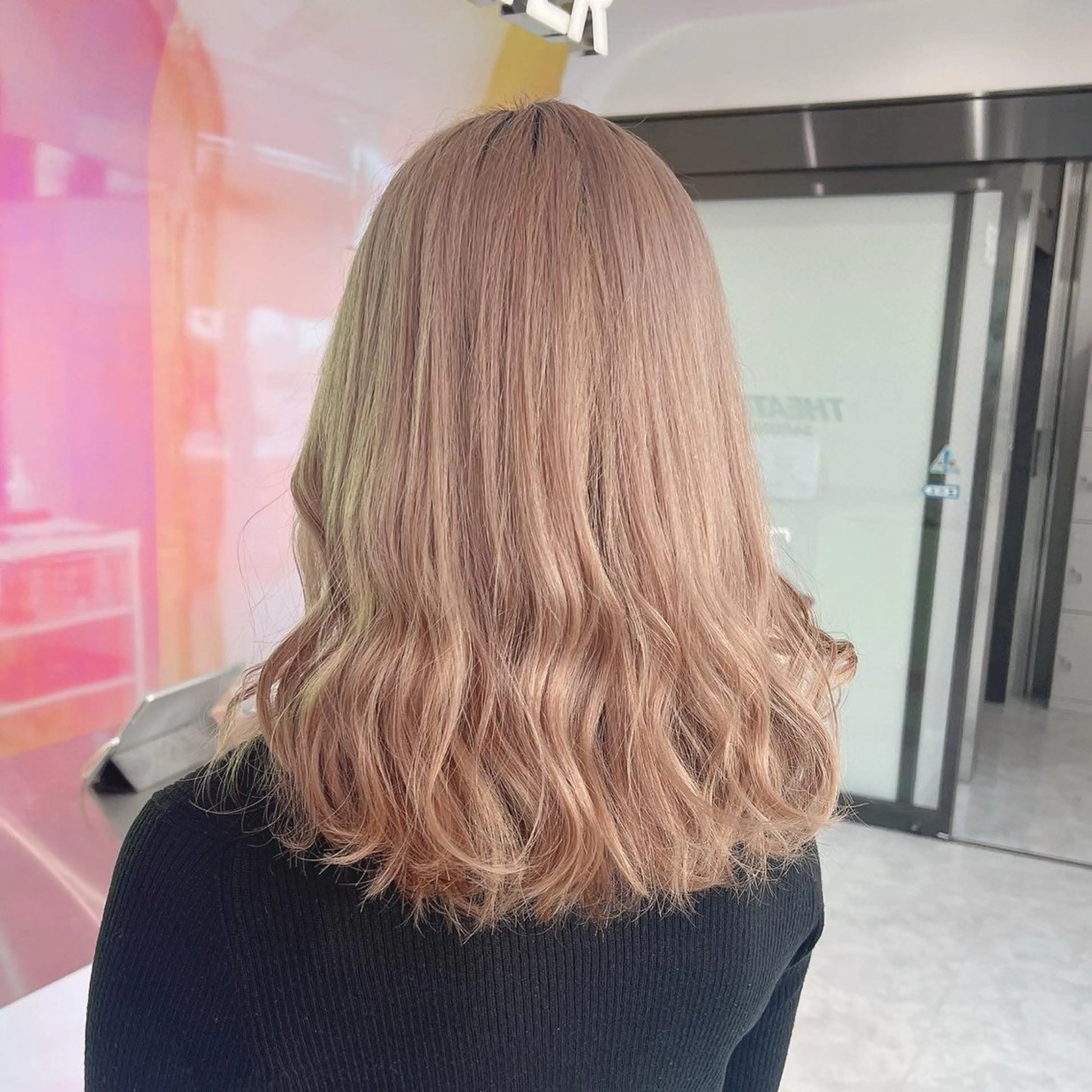 セミロング カラー パーマ ヘアアレンジ メンズ 🤍透明感カラー🤍 ブリーチ🤍AINEのヘアスタイル