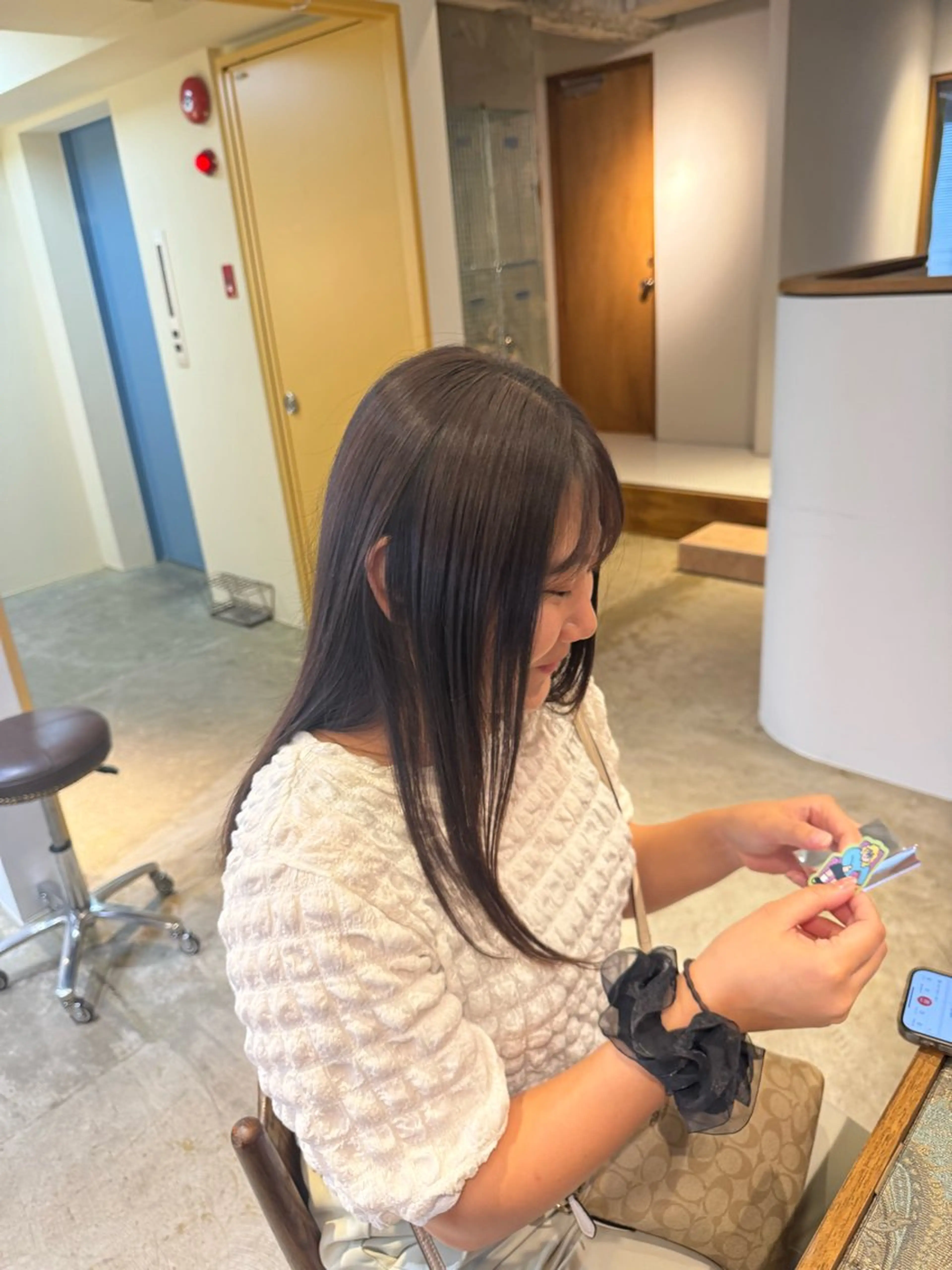 ロング 名駅/酸性ストレート /ワンカラー/アヤハのヘアスタイル