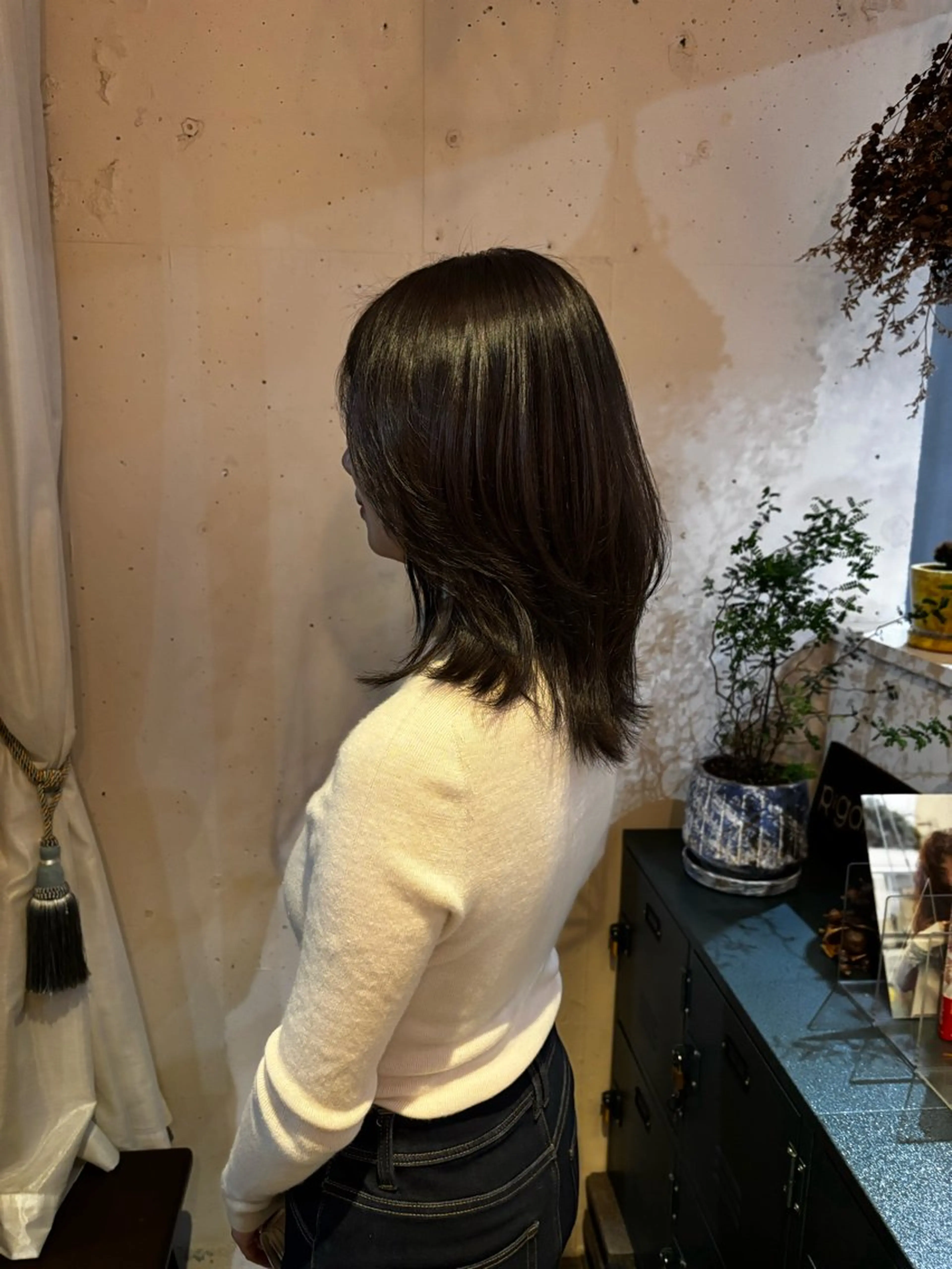 ミディアム カラー ベージュカラー 透明感カラー オリーブベージュ レイヤーカット カット ヘアカラー 🍒サクラ🍒 /透明感カラー/艶髪のヘアスタイル