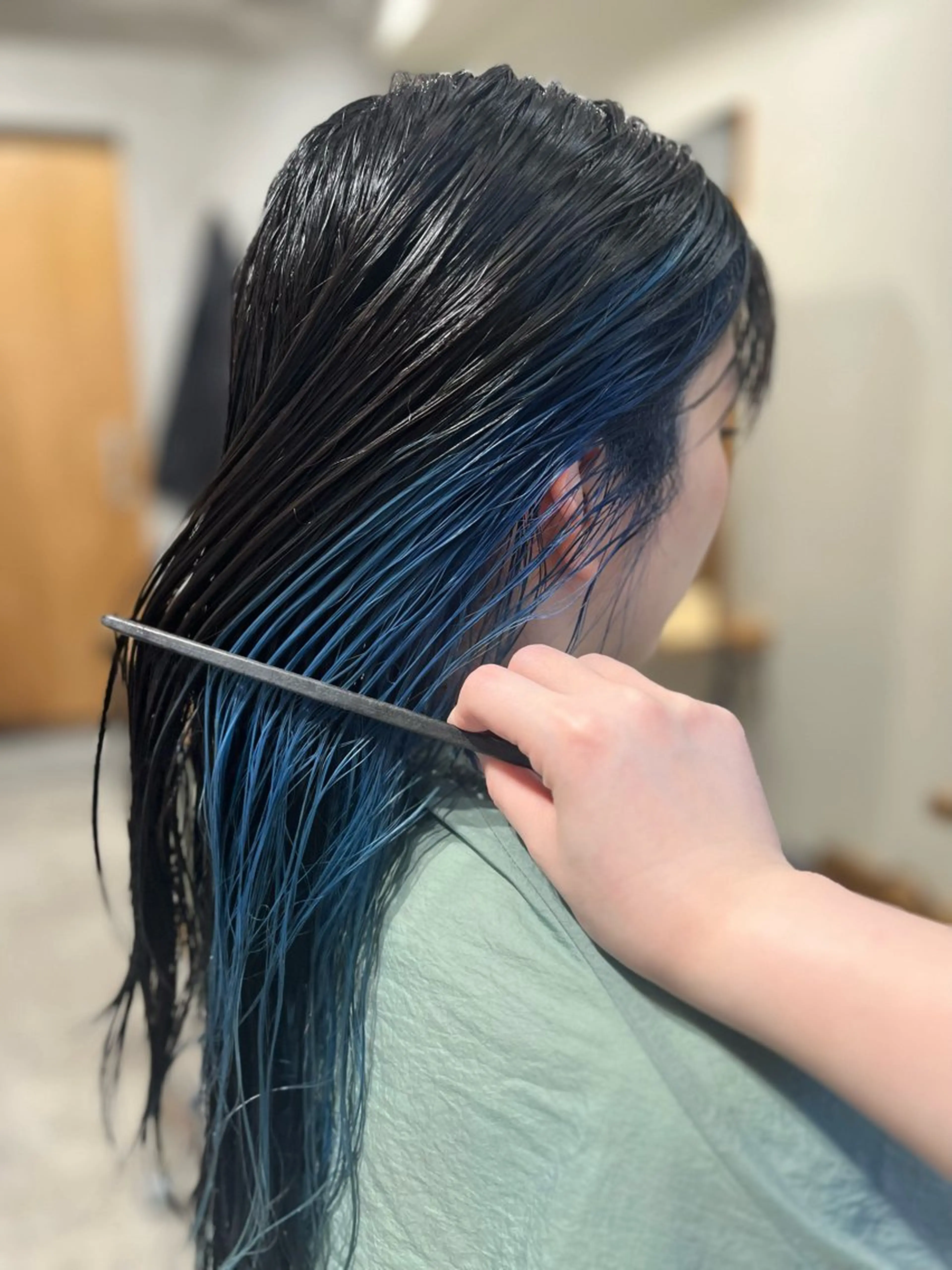 ロング カラー ヘアカラー 🦮shiori アイドルオタク🦮のヘアスタイル