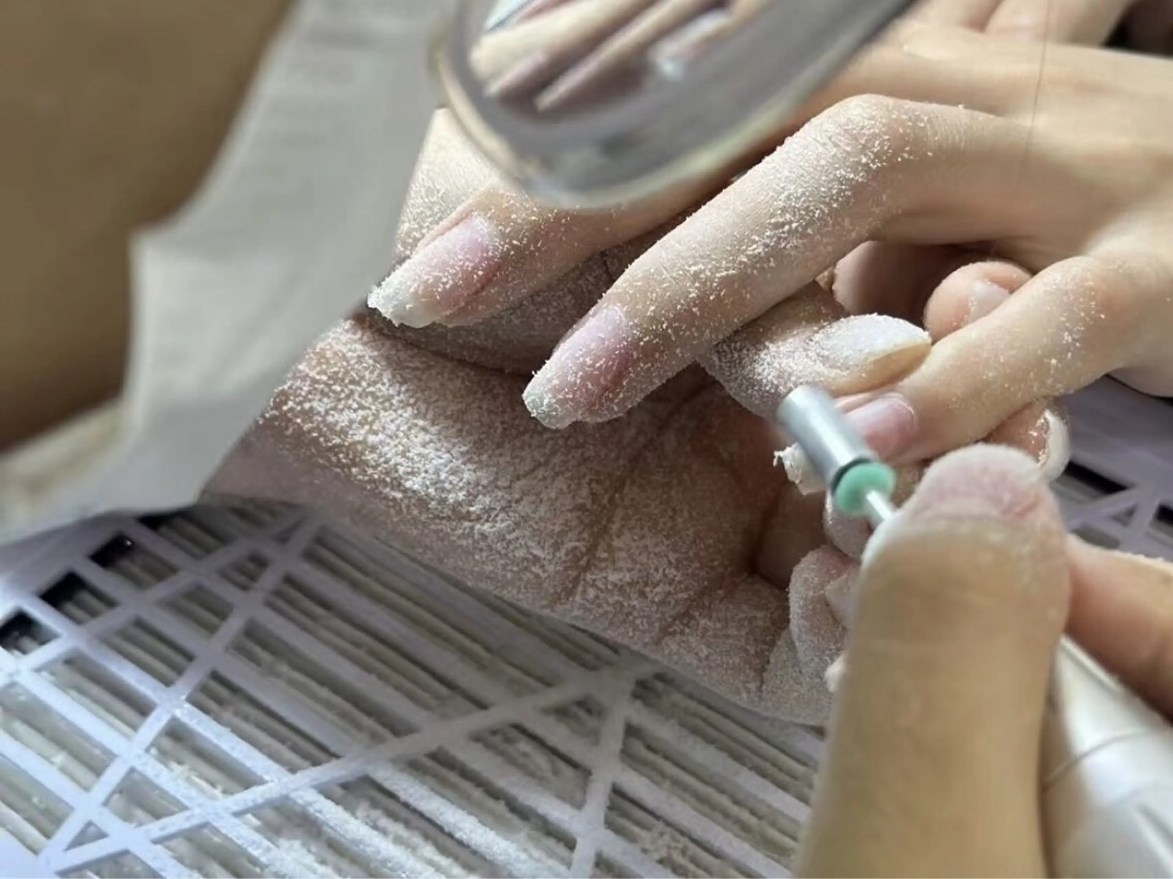 ネイル チークネイル フットネイル フレンチネイル ジェルネイル ガーリー オフのみ(ネイル) Liora nail スカルプ専門店のネイルデザイン