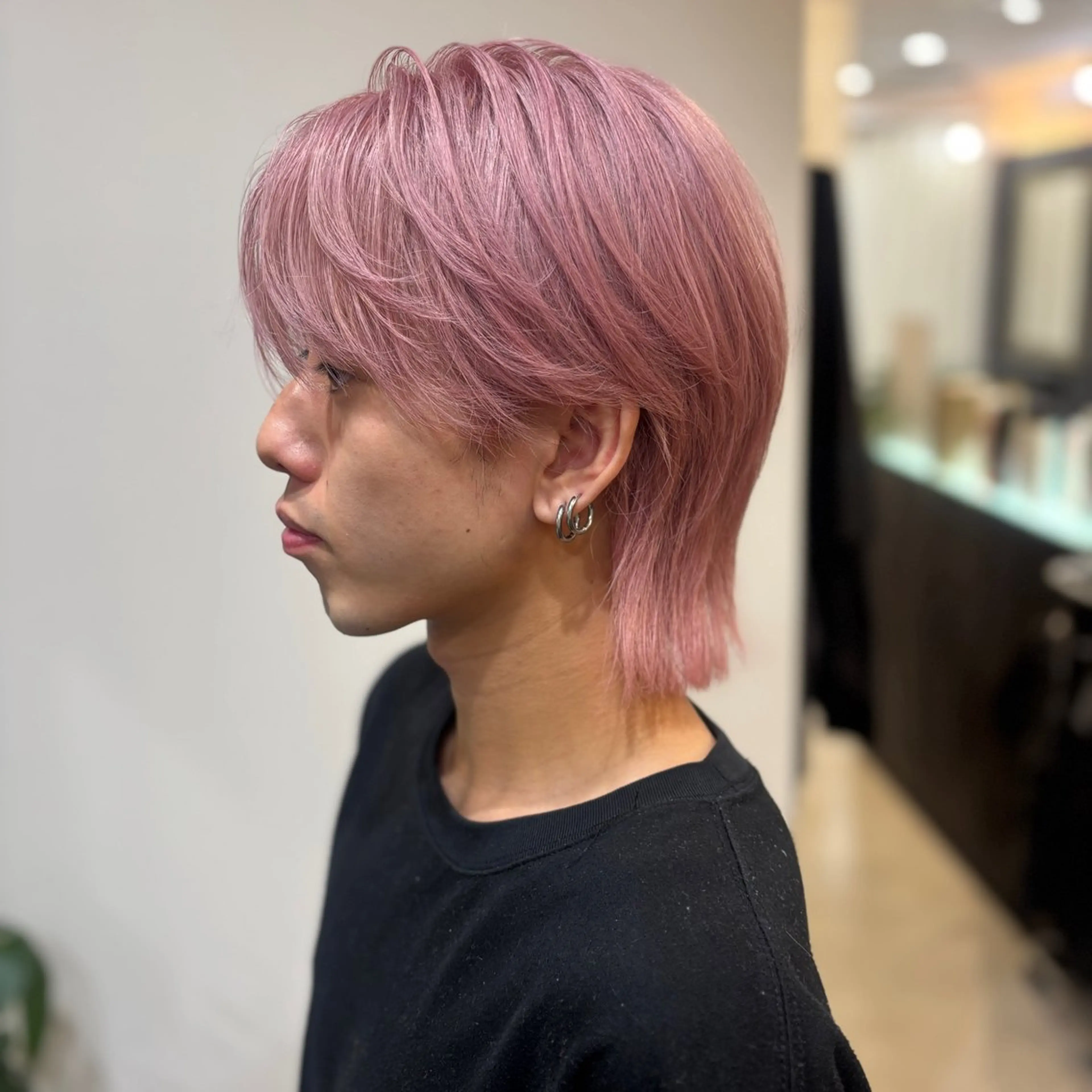 ミディアム カラー メンズ メンズウルフカット ウルフカット カット ヘアカラー トリートメント ハイトーン/ウルフ/ レイヤー/Asukaのヘアスタイル