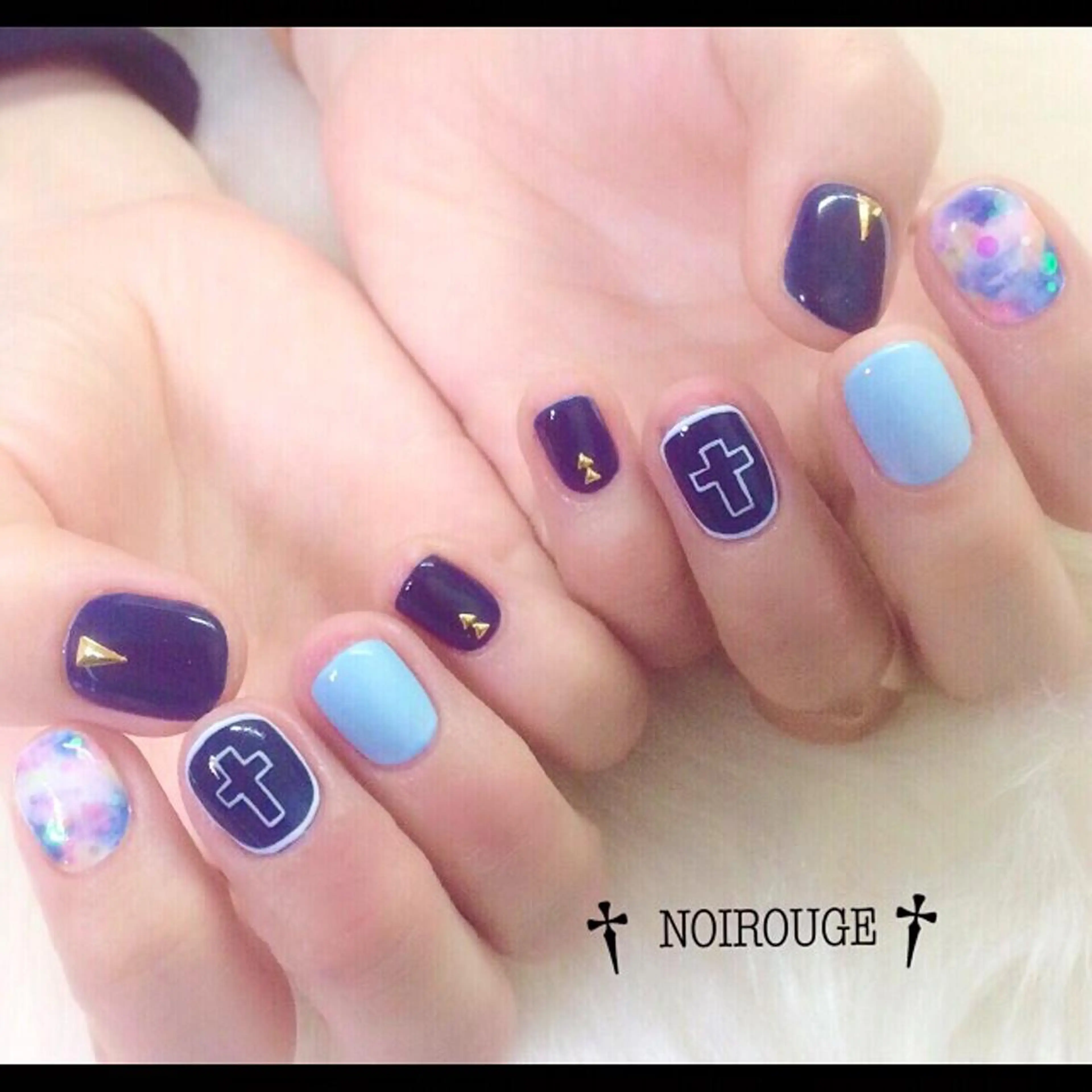 ネイル NOIROUGE所属・NOI ROUGEのネイルデザイン