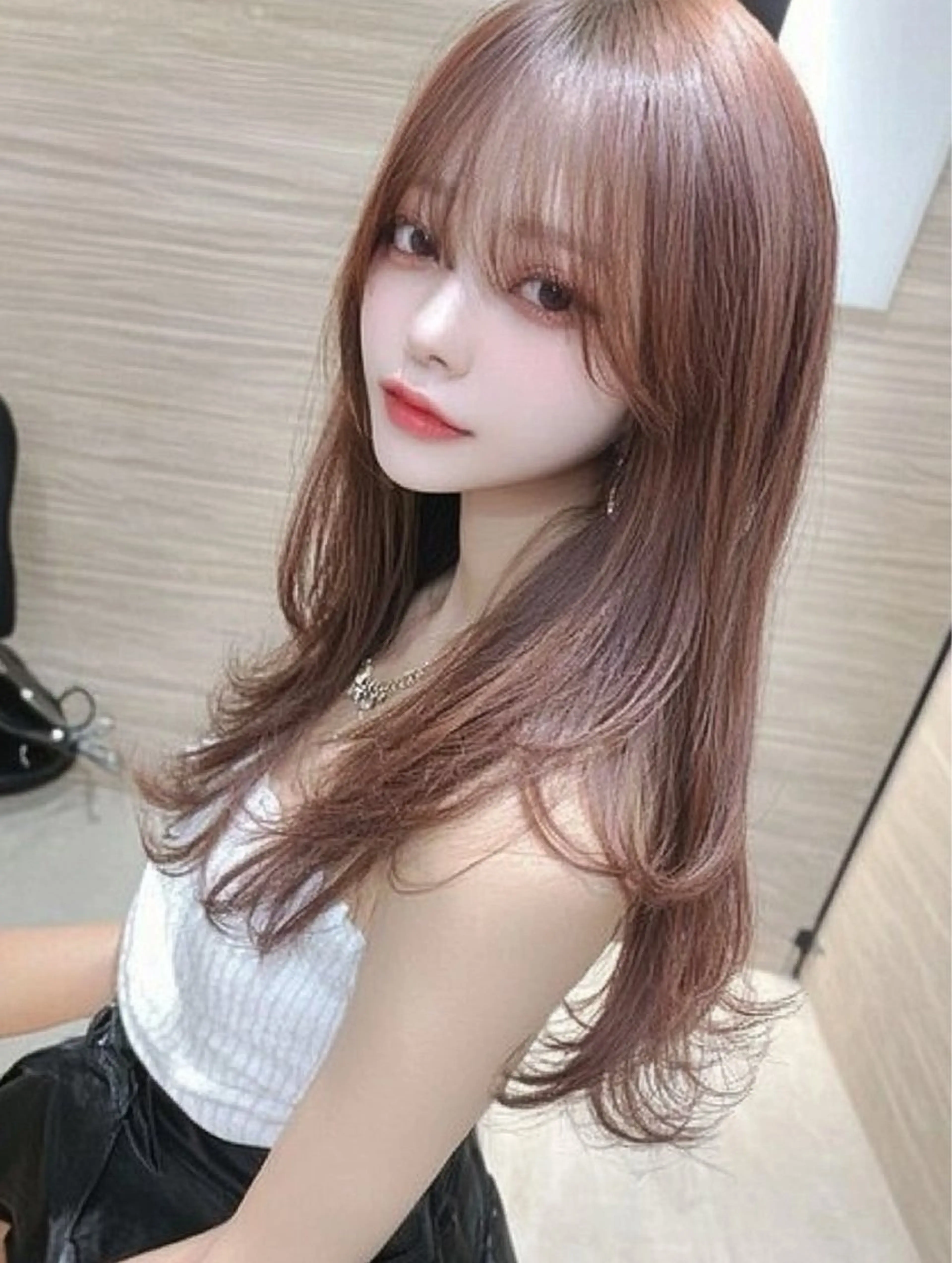 ミディアム カラー ヘアカラー トリートメント Roi ofGiseLのヘアスタイル