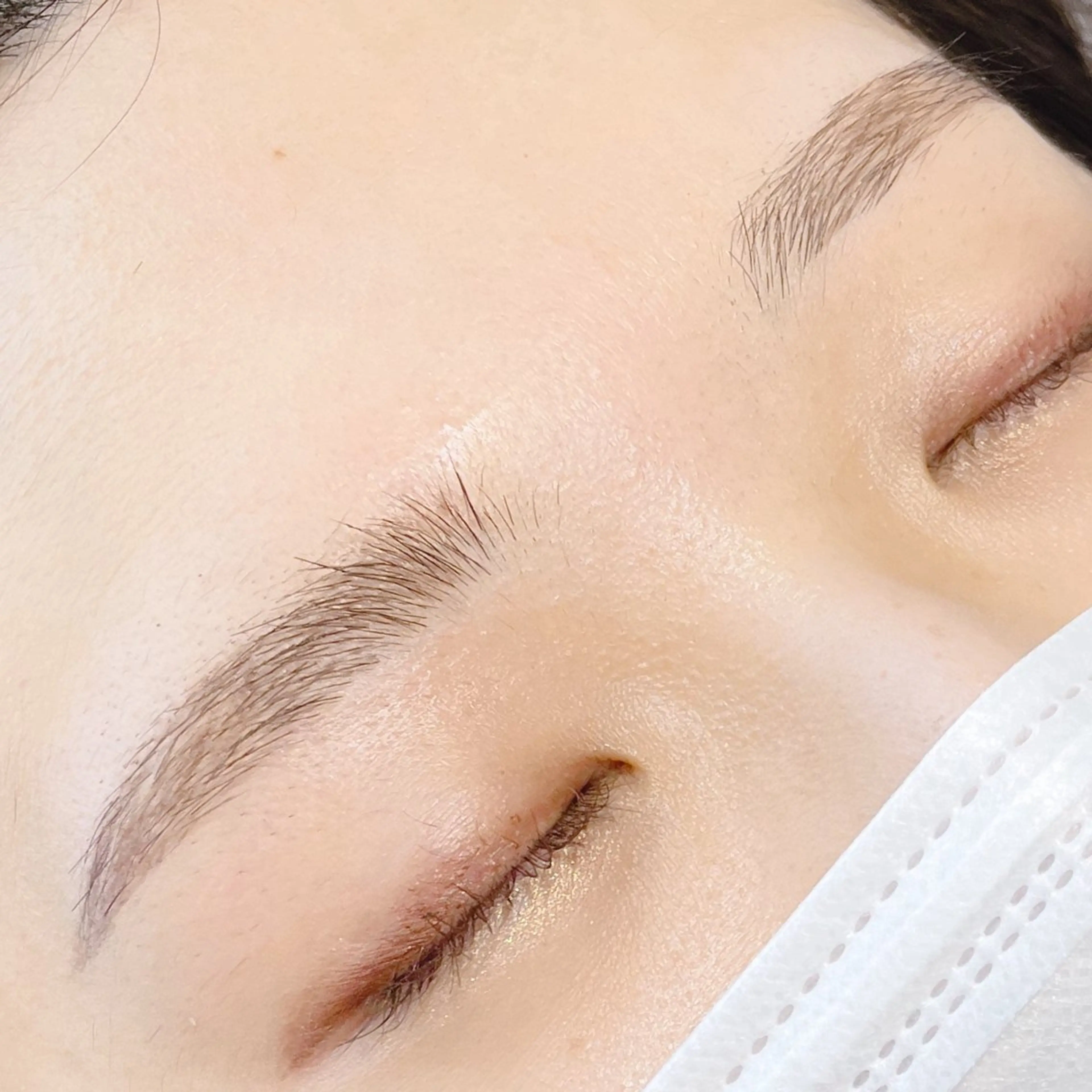 アイブロウ ワックス脱毛 眉カット N.natura所属・五藤 なみのマツエク・マツパデザイン