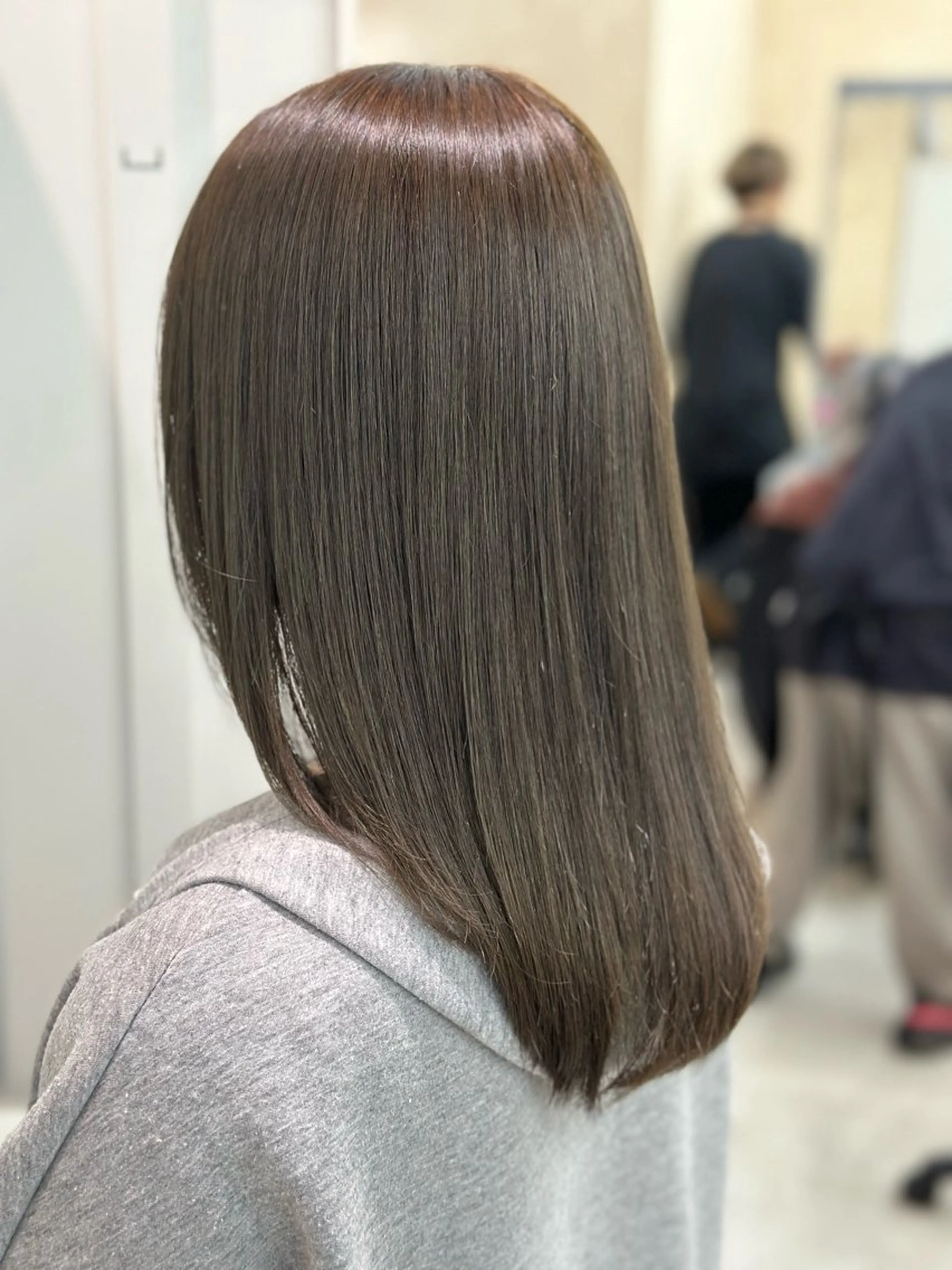 セミロング カラー 🤍透明感カラー🤍 Moeのヘアスタイル