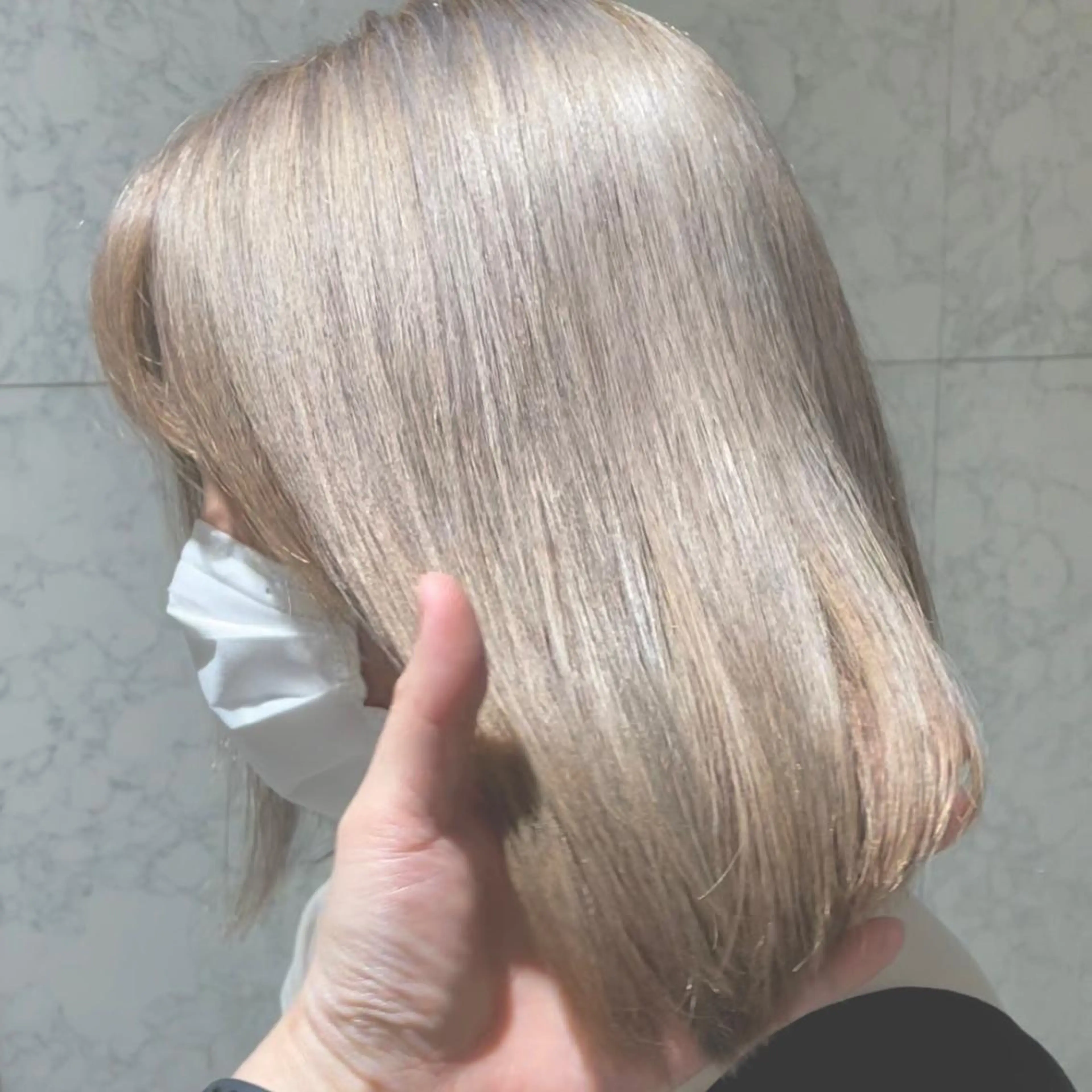 ミディアム カラー パーマ ヘアアレンジ メンズ キッズ ネイル マツエク・マツパ アイブロウ ミディアムパーマ メンズバレイヤージュ メンズブリーチ フェードカット メンズハイライト ヘアカラー トリートメント 髪質改善🇰🇷 レイヤーカット/梅田のヘアスタイル